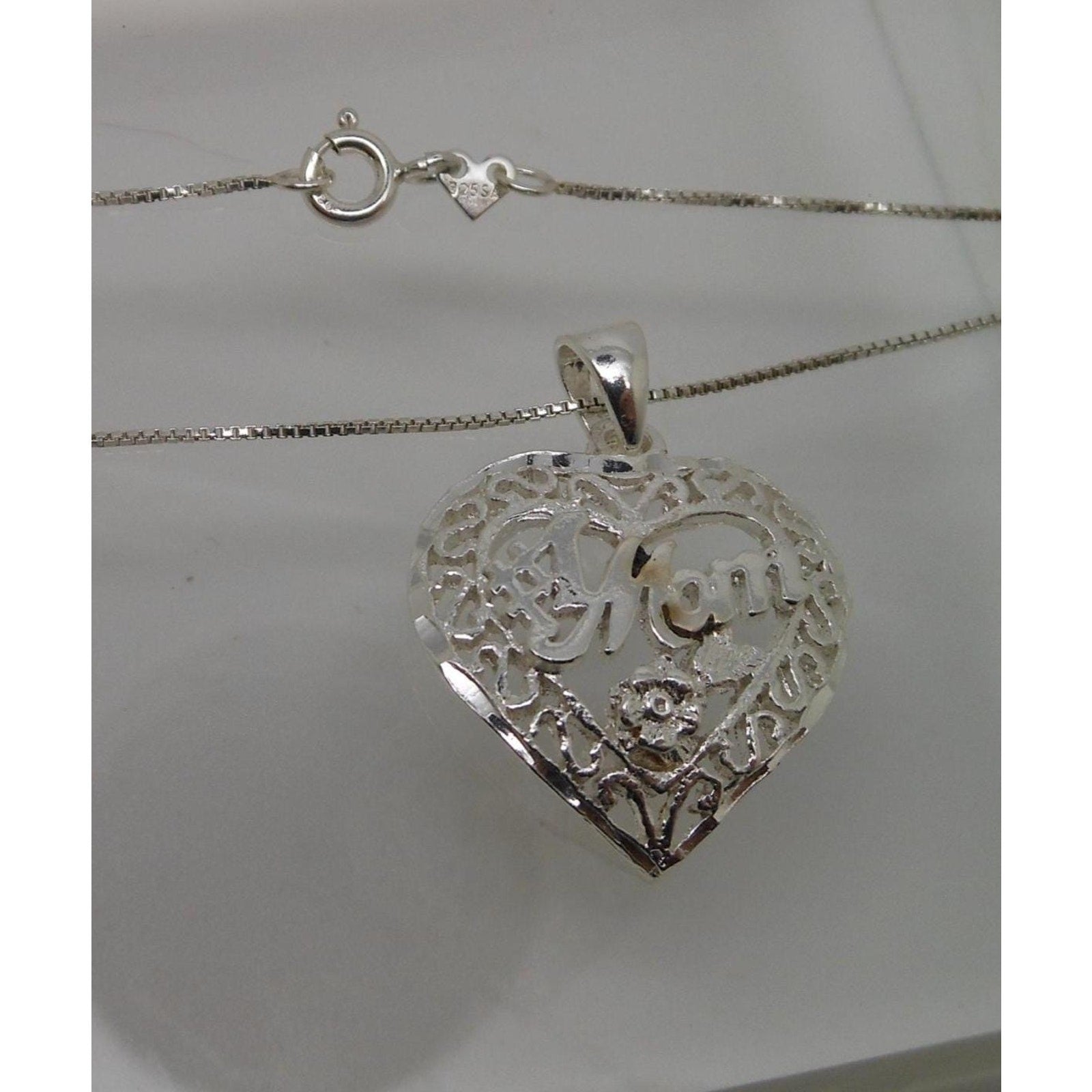 Vintage 1990s Sterling Silver Mom Heart Pendant Necklace 18 Box Chain - HoneyThomas.com