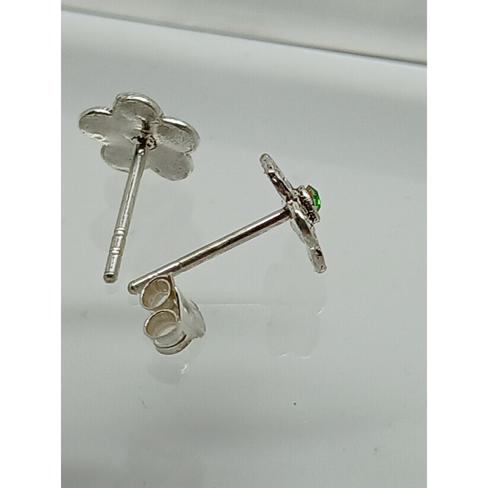 Vintage Estate Jewelry NOS .925 Sterling Silver Green Crystal Flower Earrings - HoneyThomas.com