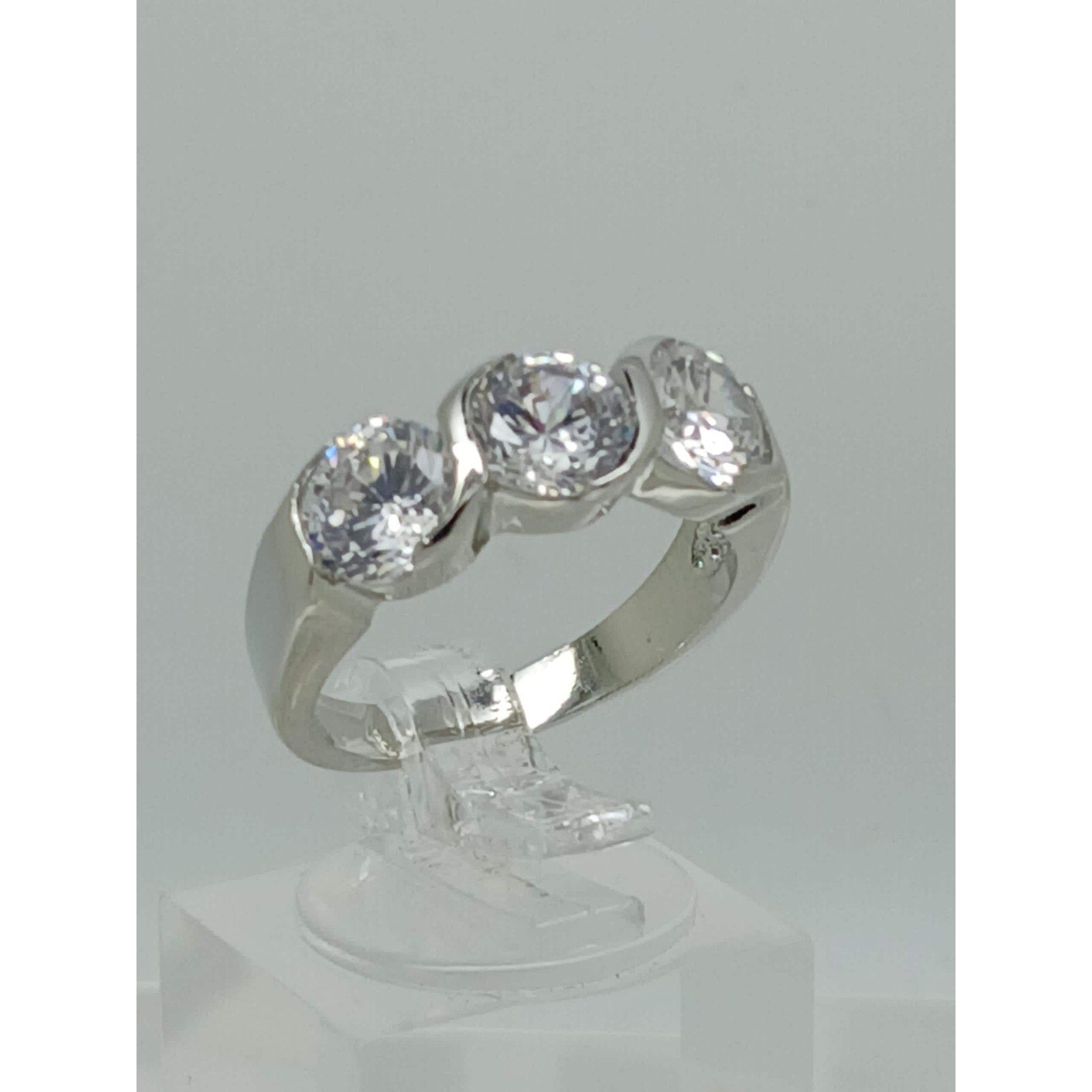 Vintage 3CT 3-Stone Simulated Diamond CZ Engagement Wedding Band Ring Size 6 NOS