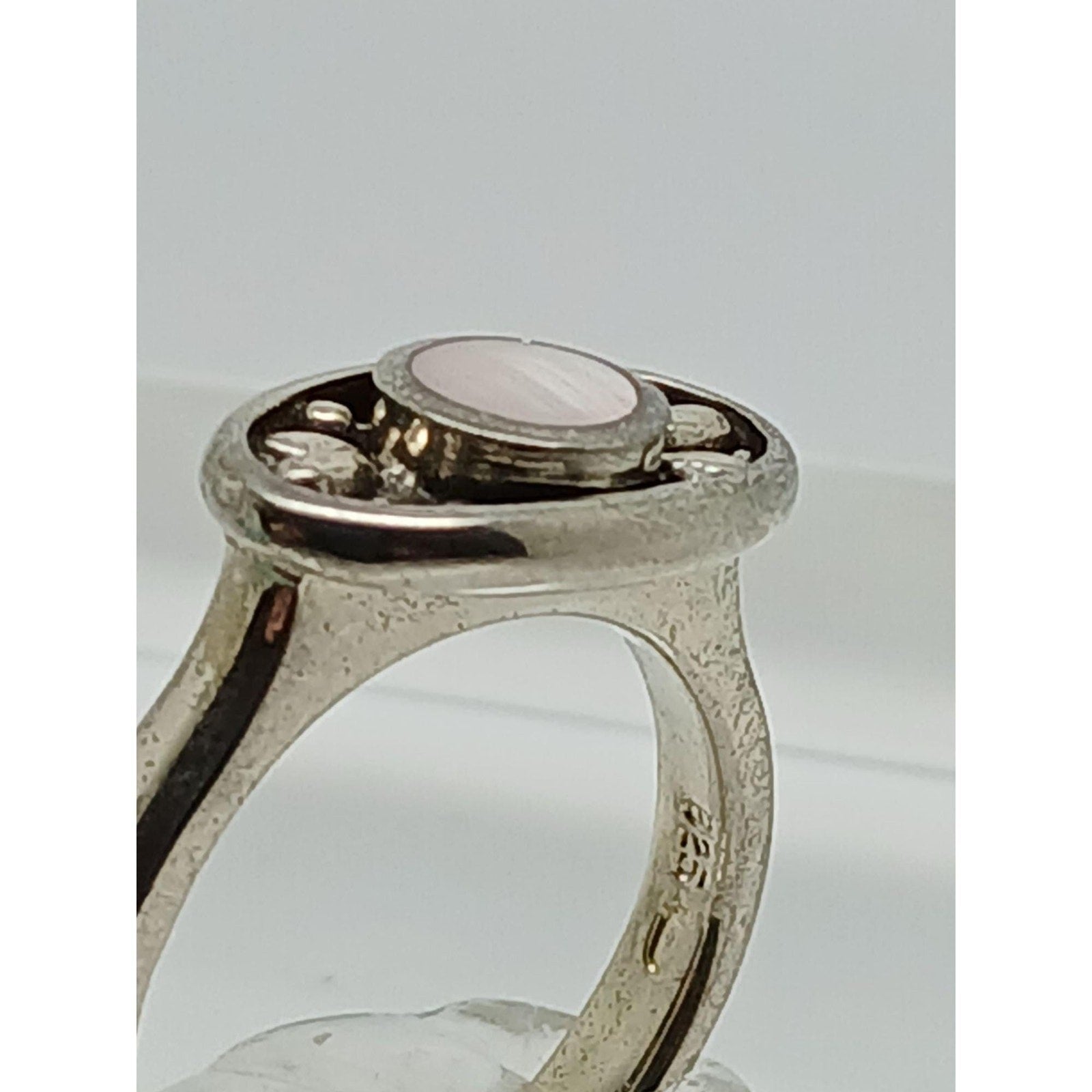 Vintage 1990's Mother of Pearl Designer Signed Sterling Silver Ring Size 7 Rare