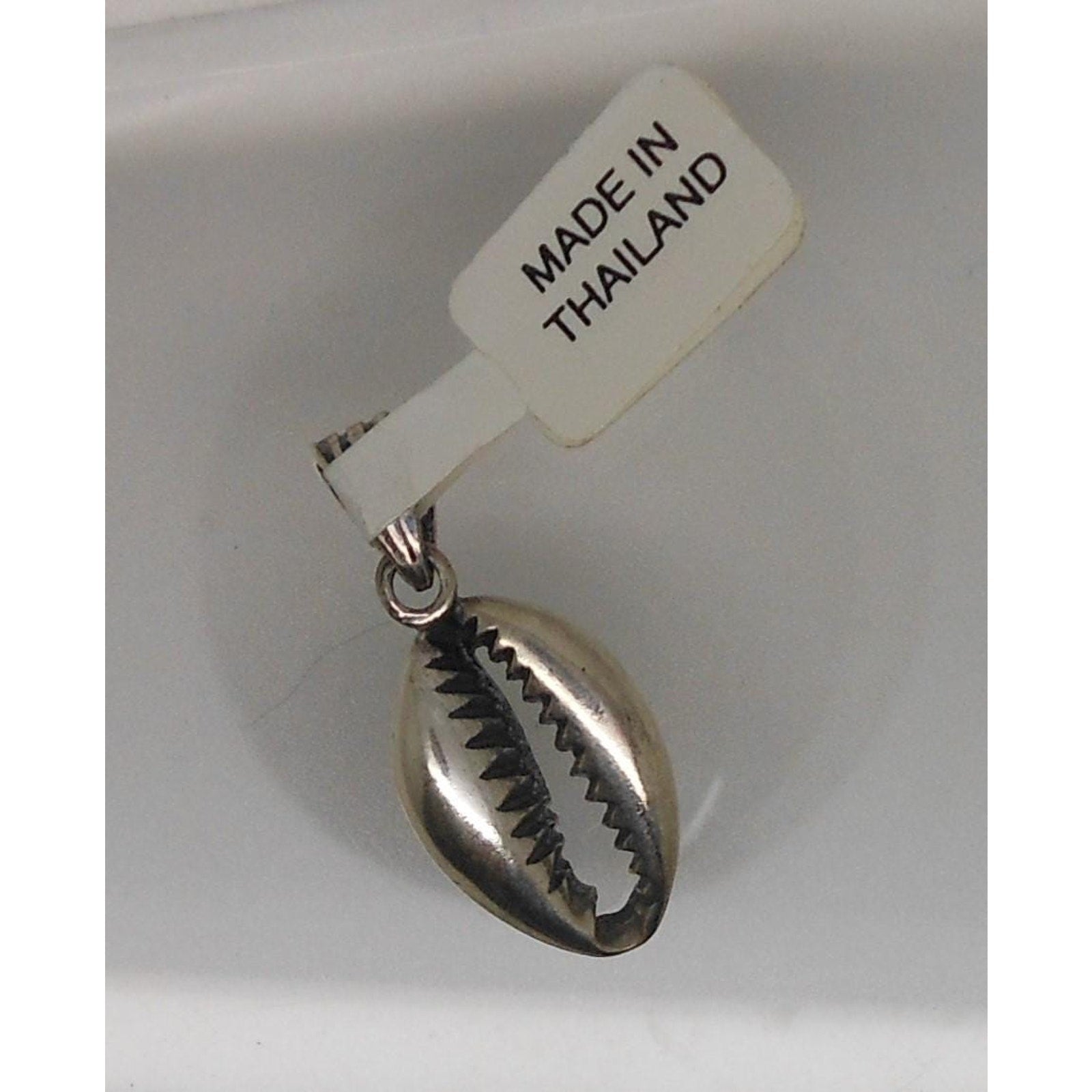 Vintage 1990's Sterling Silver Cowrie Shell Pendant Necklace Beach Seashell NWT - HoneyThomas.com