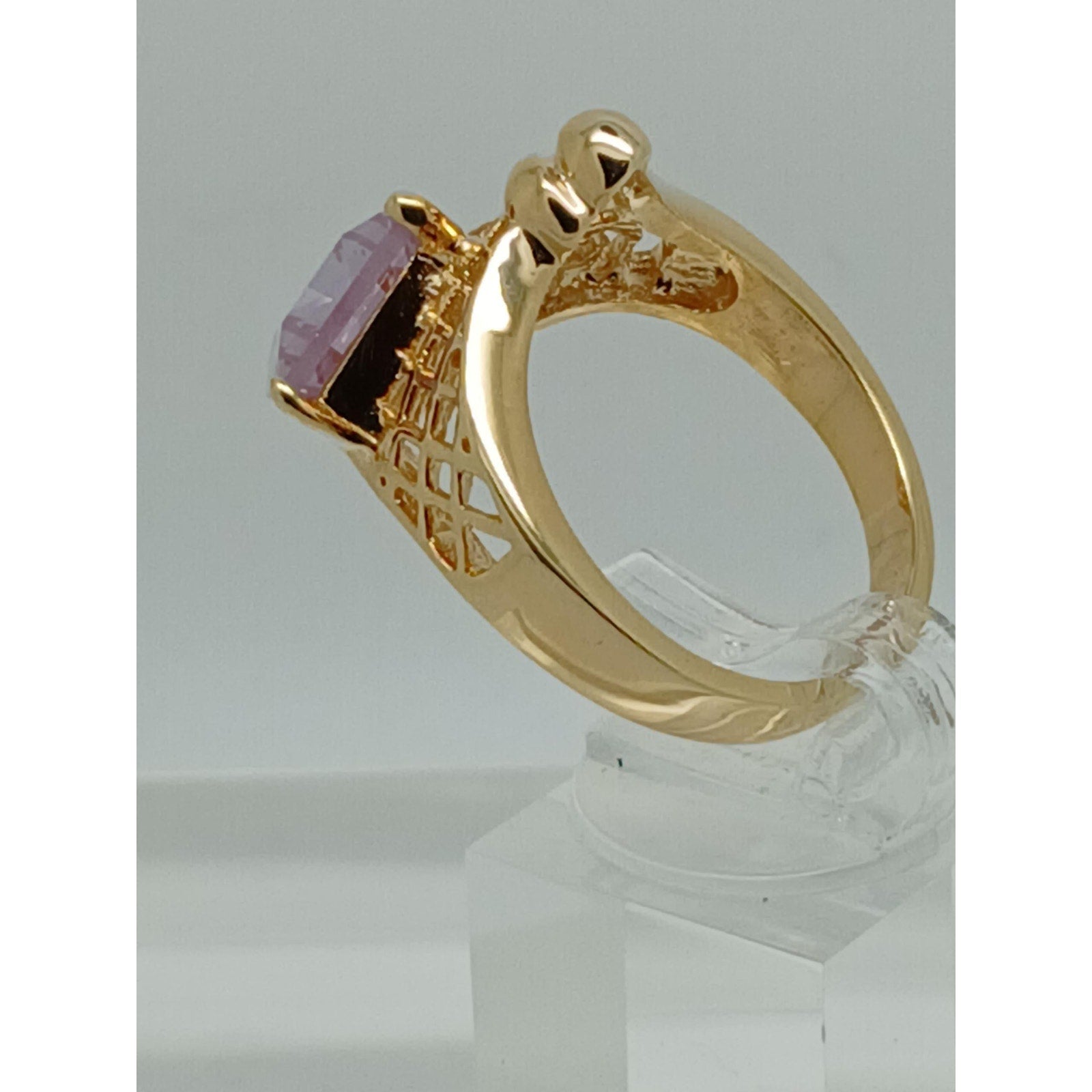 Vintage Gold EP Light Amethyst Sim Diamond 90's Bold CZ Cocktail Ring Size 8
