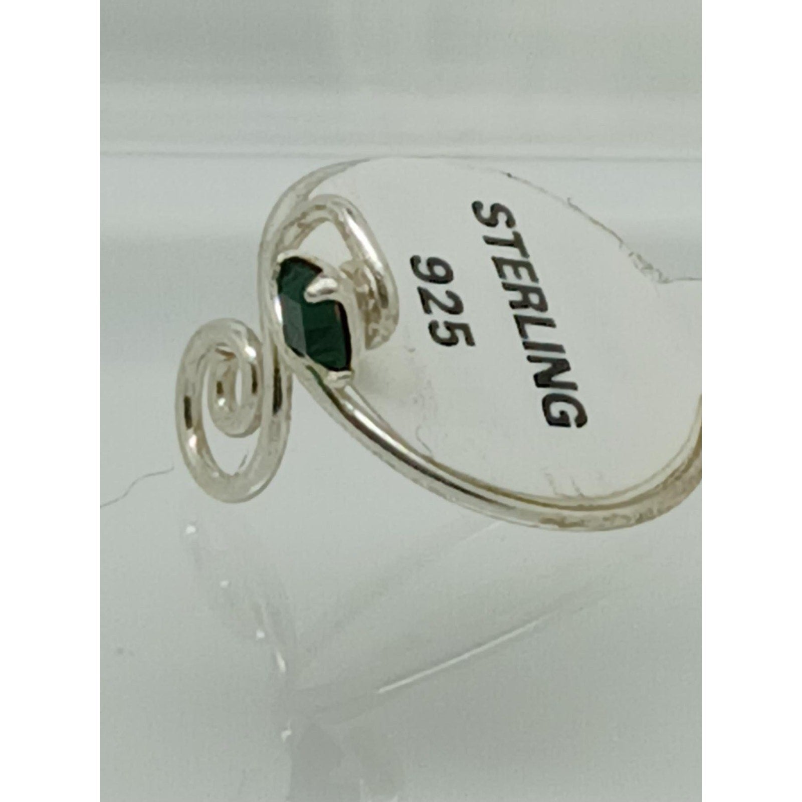 Sterling Silver Sexy Emerald Green Crystal Rhinestone Toe Ring - Adjustable Size - HoneyThomas.com