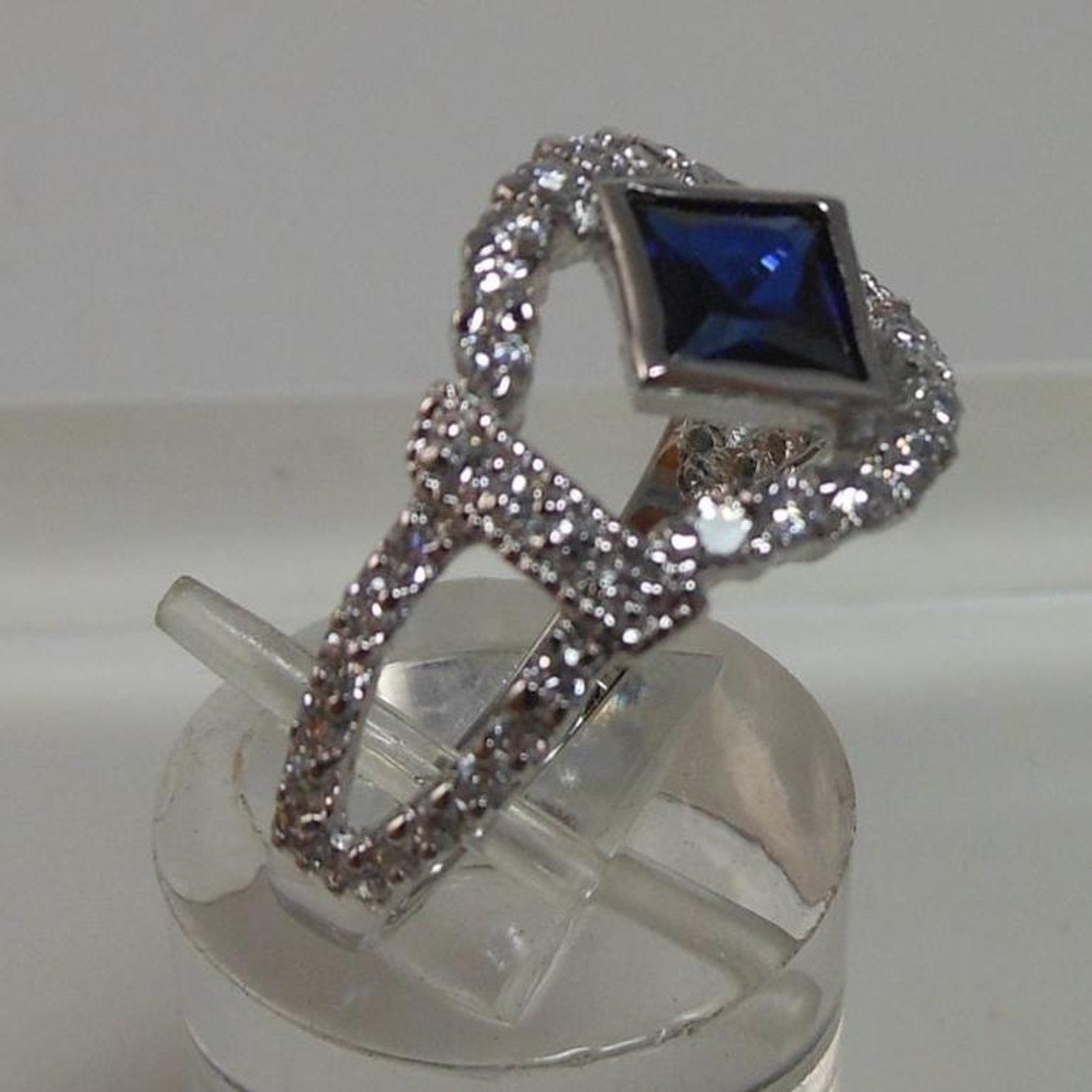 Vintage Sterling Silver Ring: Simulated Diamond & Sapphire Accents, Size 7
