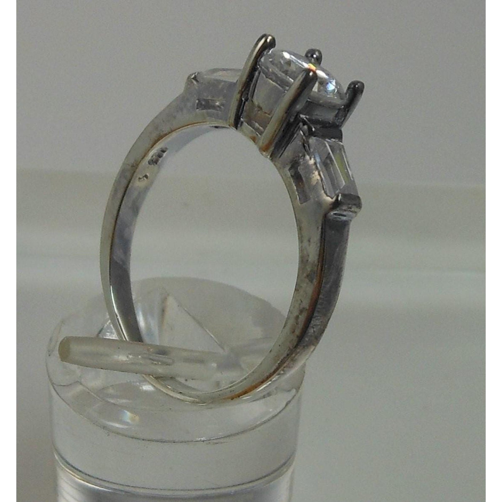 Luxury Classic 1990s Vintage Sterling Silver Diamond CZ Wedding Band Ring Size 7