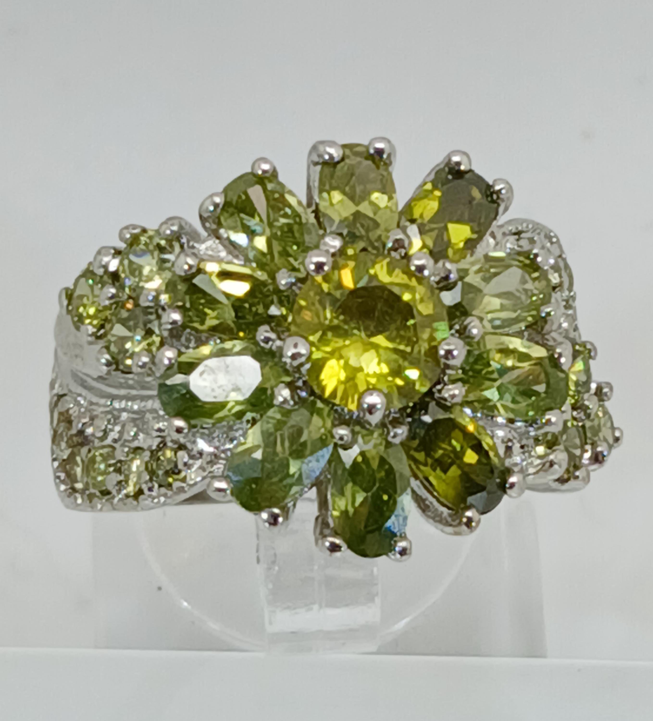 Vintage Ring Size 5.25 Silver Tone White Gold GP Lemon Olivine CZ Floral Cluster