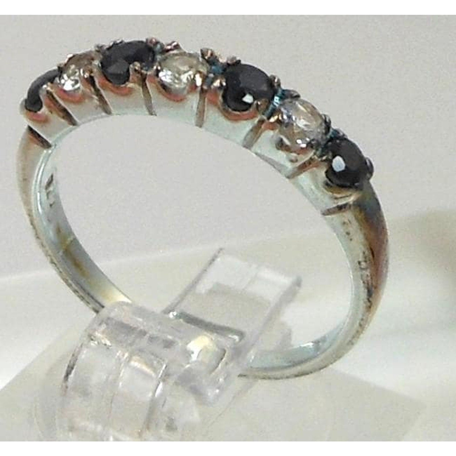 Elegant Vintage Sterling Silver Ring Green Emerald CZ Simulated Diamond - Size 6 - HoneyThomas.com