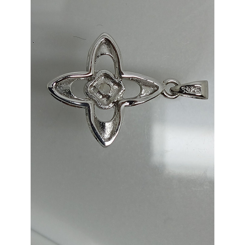 1990's Vintage Sterling Silver Simulated Diamond 4 Leaf Clover Pendant New Rare - HoneyThomas.com