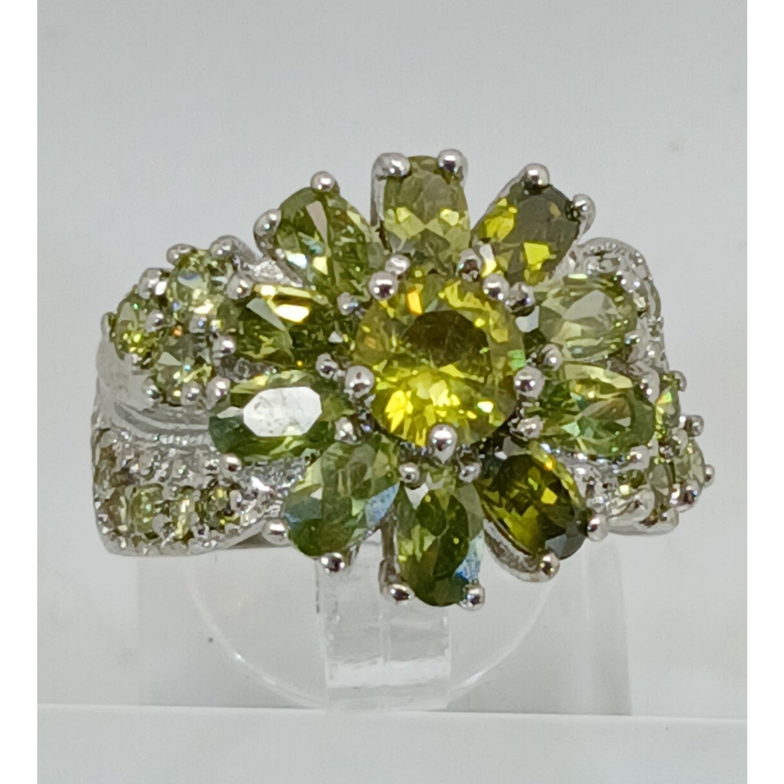 Vintage Ring Size 5.25 Silver Tone White Gold GP Lemon Olivine CZ Floral Cluster - HoneyThomas.com
