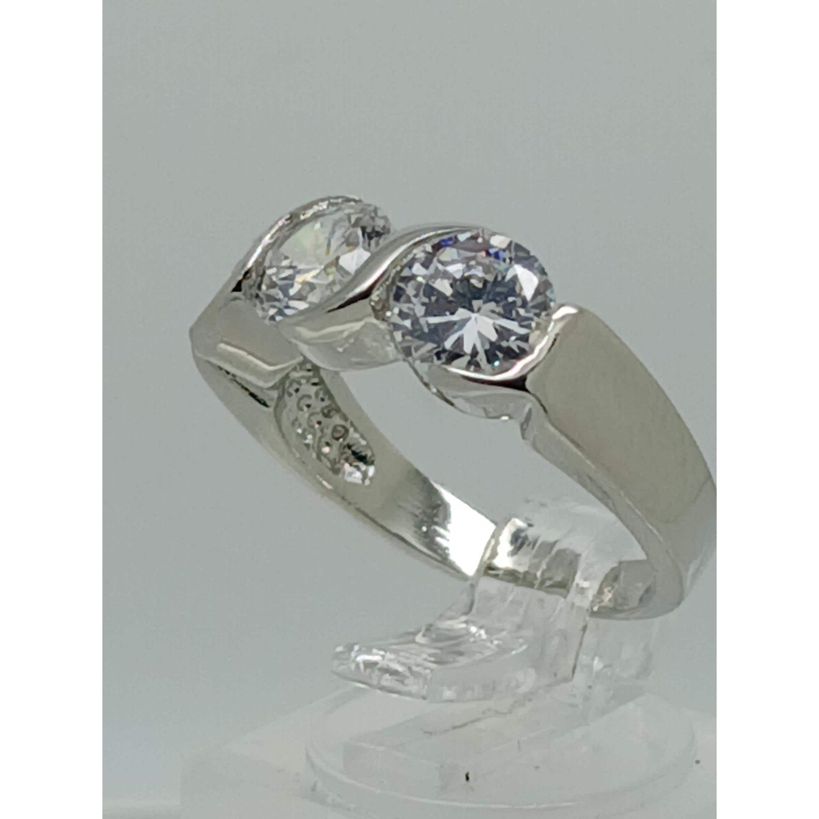 Vintage 3CT 3-Stone Simulated Diamond CZ Engagement Wedding Band Ring Size 8 NOS