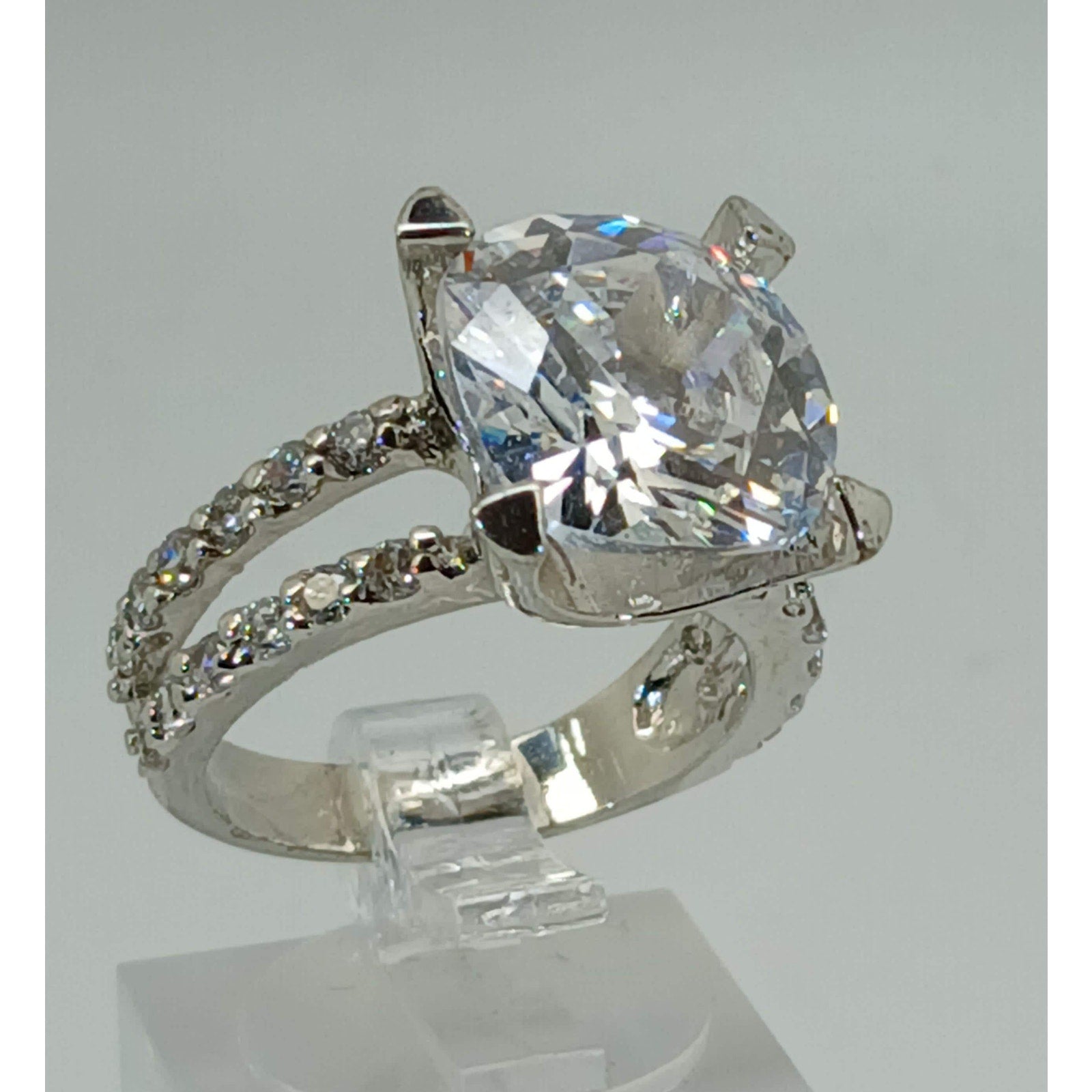 Vintage Ring Size 7 Silver Tone White Gold GP CZ Diamond Cocktail