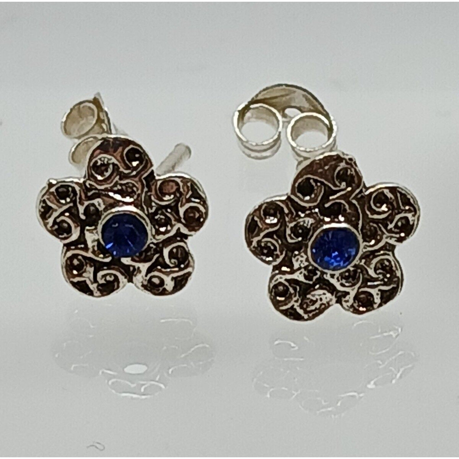 Vintage Estate Jewelry NOS .925 Sterling Silver Blue Crystal Flower Earrings - HoneyThomas.com