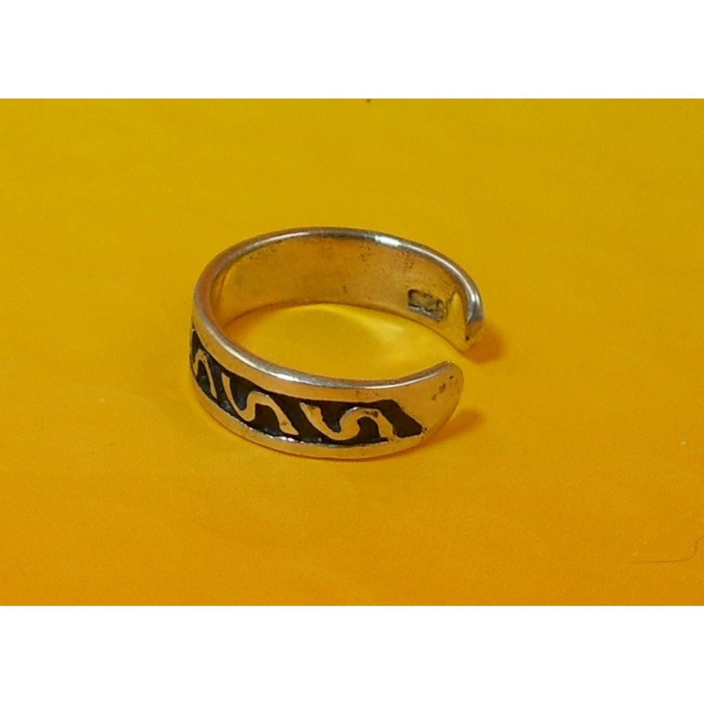 Vintage Sterling Silver Tribal Celtic Toe Ring - Boho Foot Jewelry NOS Thailand - HoneyThomas.com