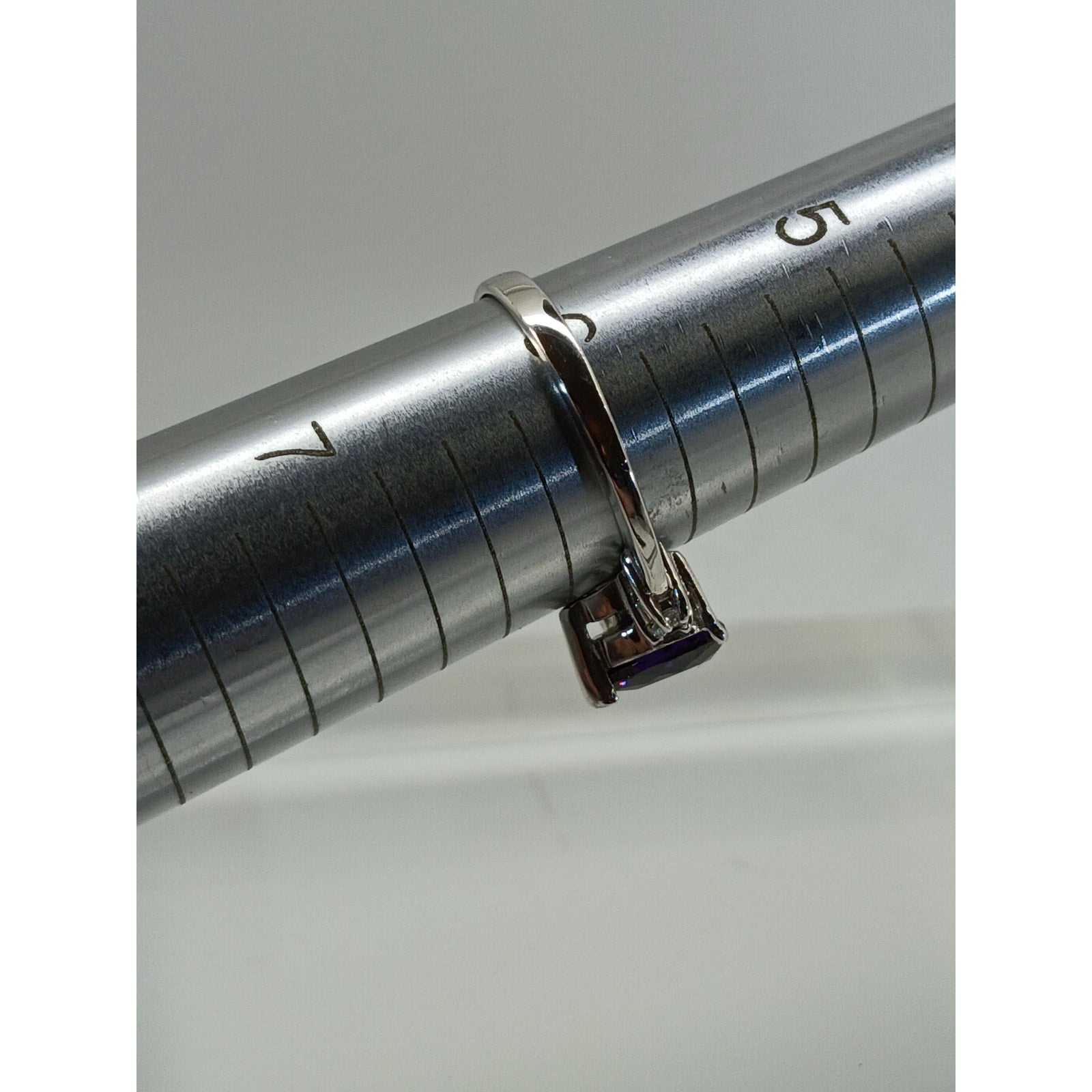 Vintage Ring Size 6 Silver Tone White Gold Plated Purple Sim Diamond CZ Heart