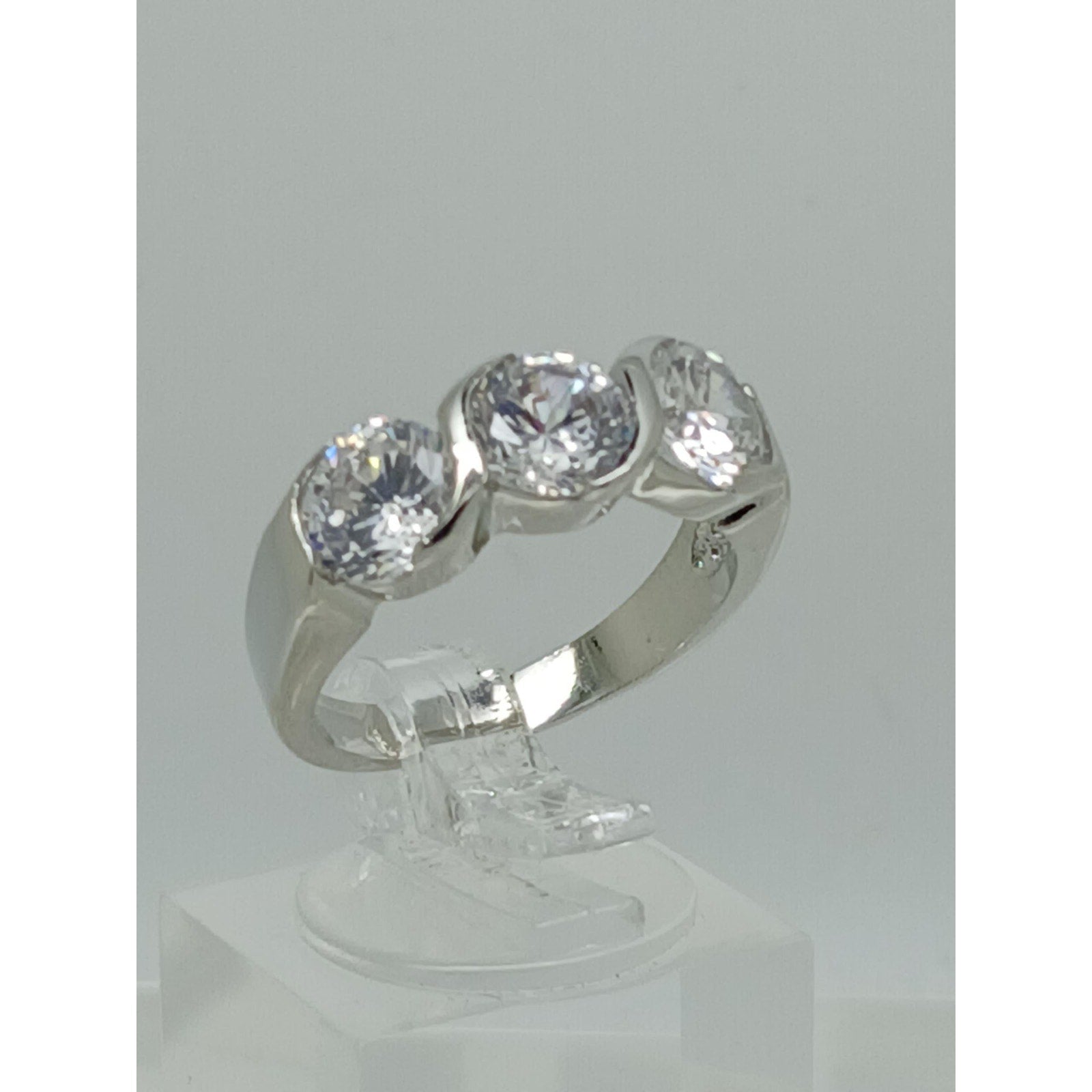 Vintage 3CT 3-Stone Simulated Diamond CZ Engagement Wedding Band Ring Size 9 NOS