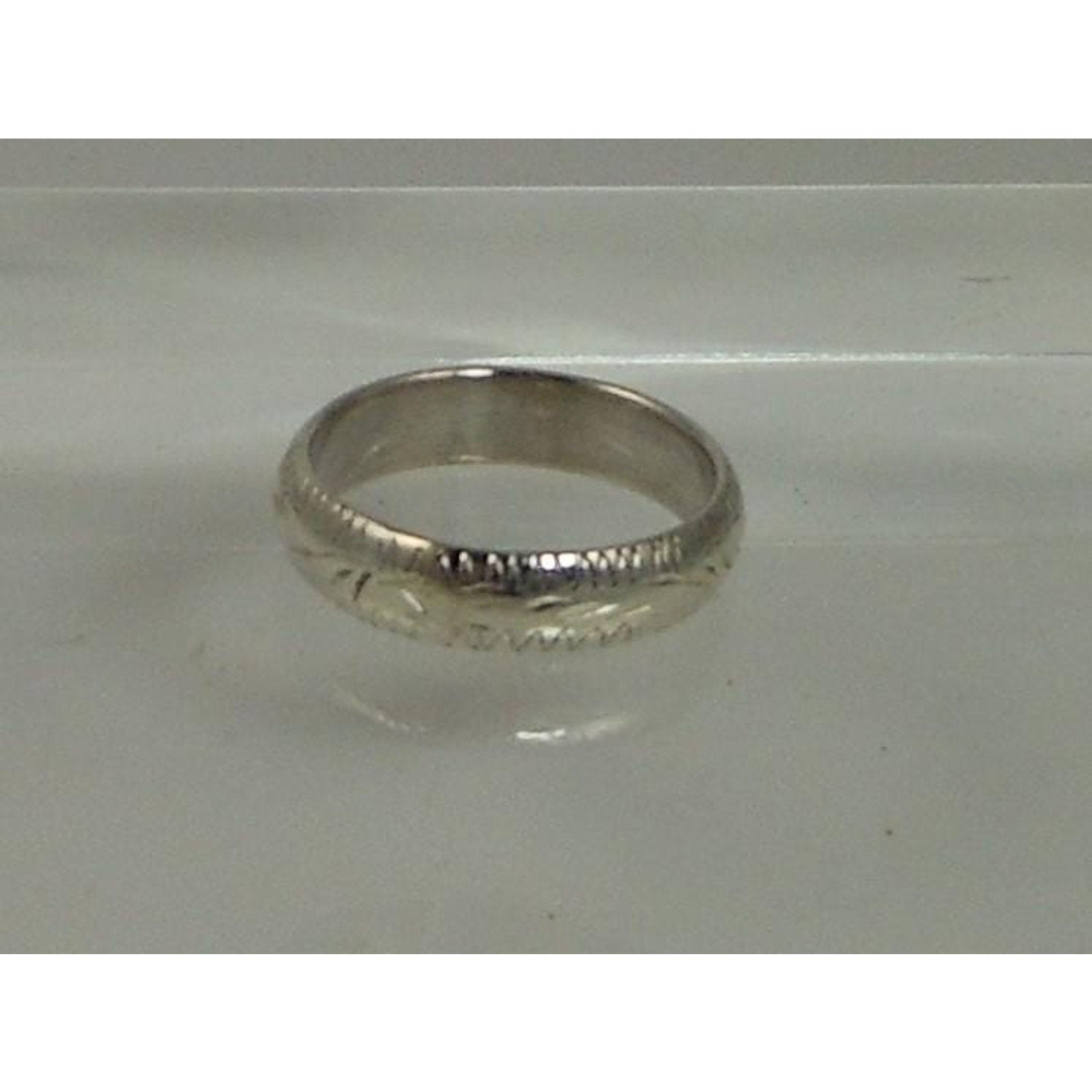 925 Sterling Silver Handcrafted Diamond-Cut Ring Size 5 Vintage Thailand 2.7g 4m