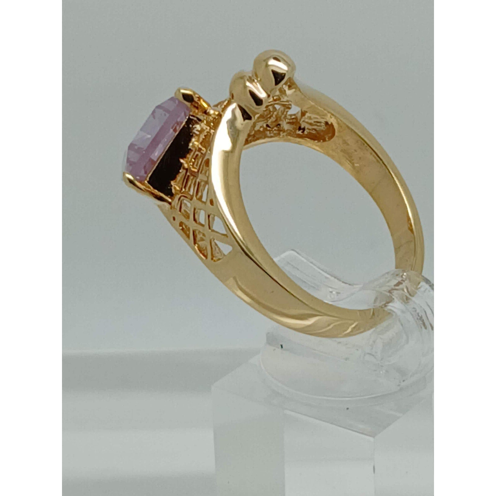 Vintage Gold EP Light Amethyst Sim Diamond 90's Bold CZ Cocktail Ring Size 9