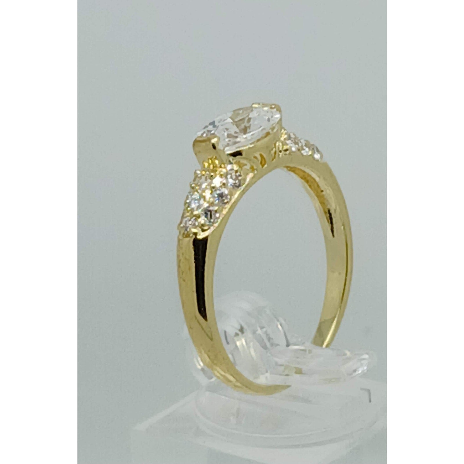Vintage Gold Plated CZ Simulated Diamond Engagement Wedding Cocktail Ring Size 7 - HoneyThomas.com
