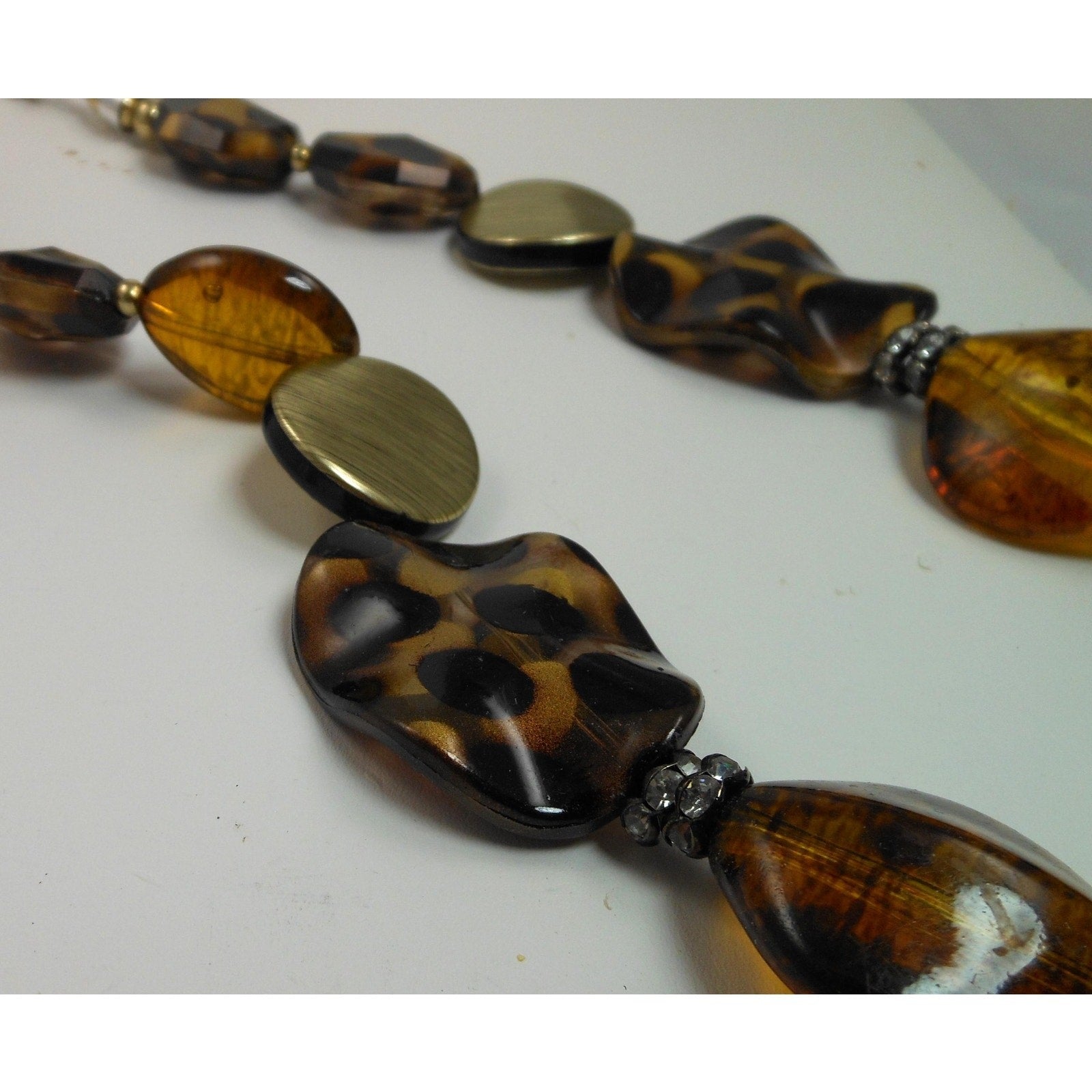 Vintage Animal Print Amber Gold Pendant Necklace - Never Worn $26 Original Tags - HoneyThomas.com
