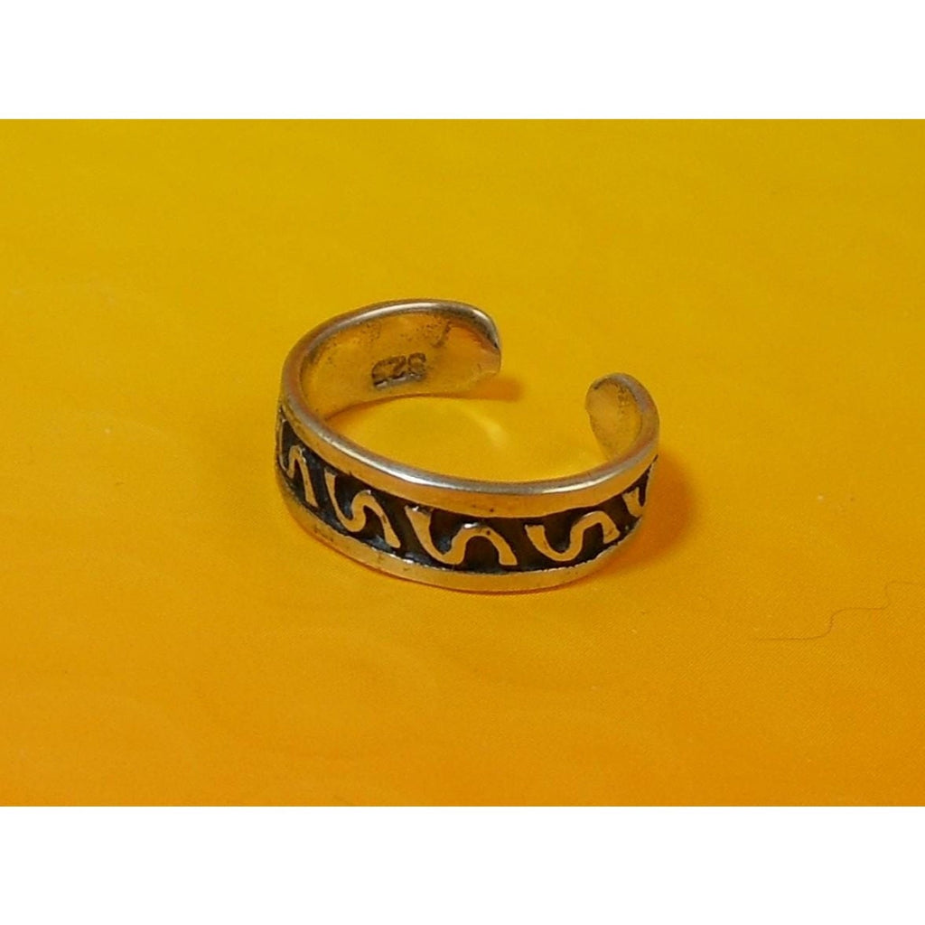 Vintage Sterling Silver Tribal Celtic Toe Ring - Boho Foot Jewelry NOS Thailand - HoneyThomas.com