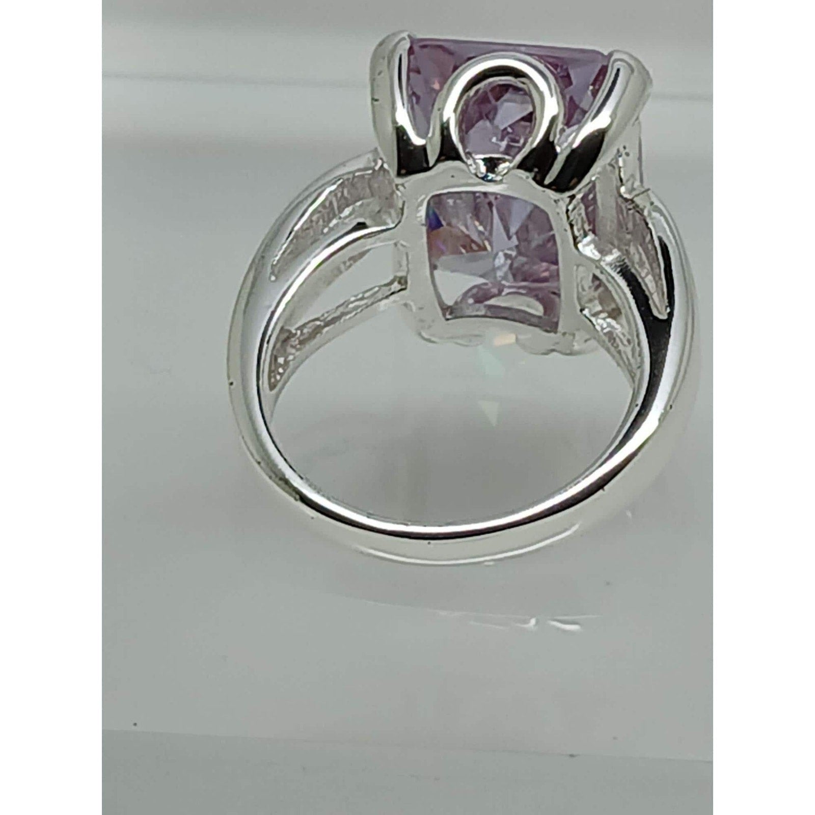 1990's Glamour Vintage 925 Sterling Silver CZ Ring Pink-Lilac Ice Stone Size 6 - HoneyThomas.com
