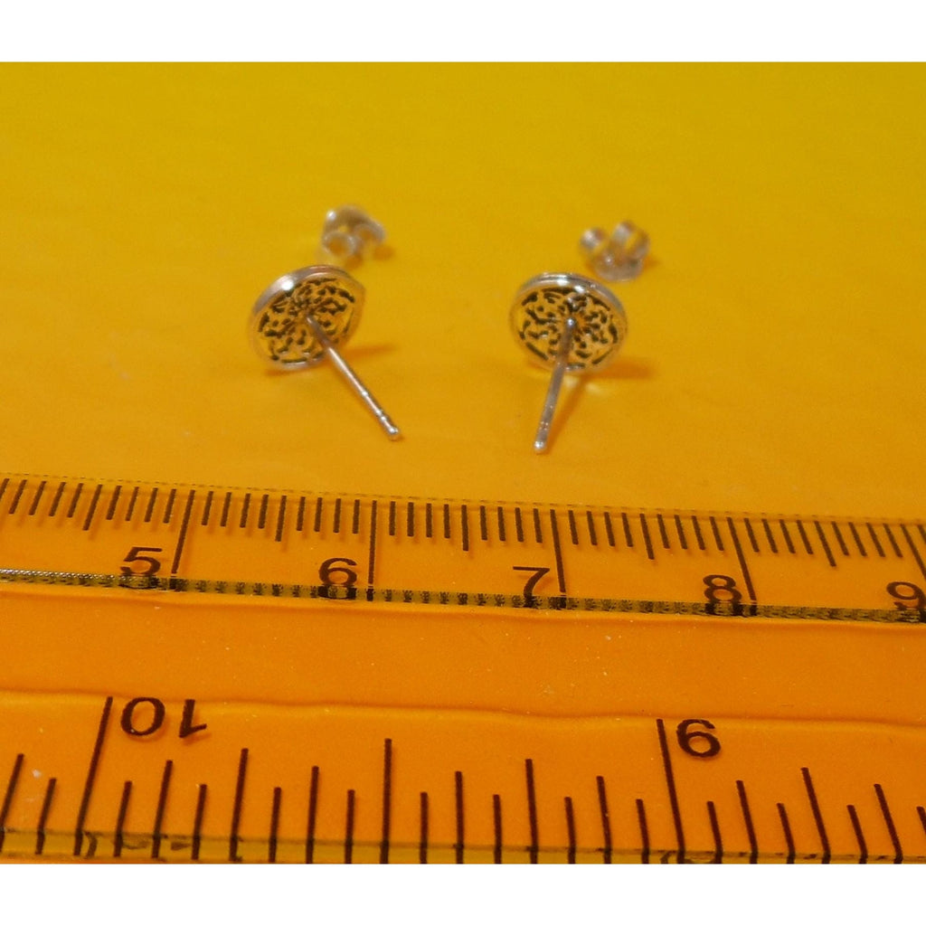 Vintage Sterling Silver Celtic Circle Symbol Stud Earrings Thailand New Old Stock