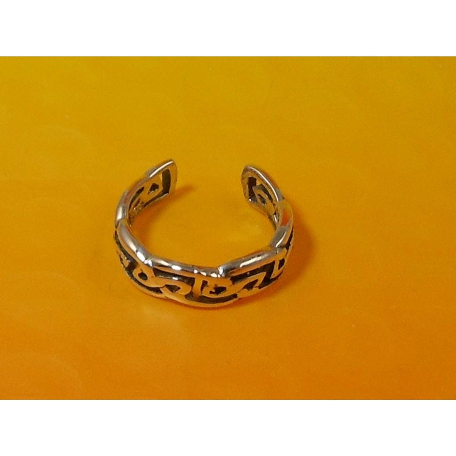 Vintage Sterling Silver Irish Celtic Tribal Weave Toe Ring Handcrafted Unique - HoneyThomas.com
