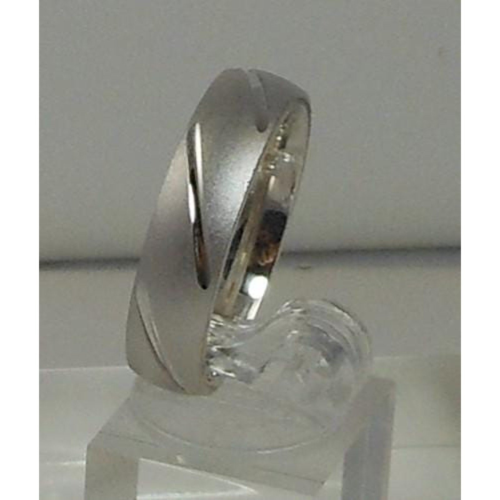 Handcrafted Diamond-Cut Wedding Band Ring | Vintage 925 Silver | Size 9.5 | 6.5g - HoneyThomas.com