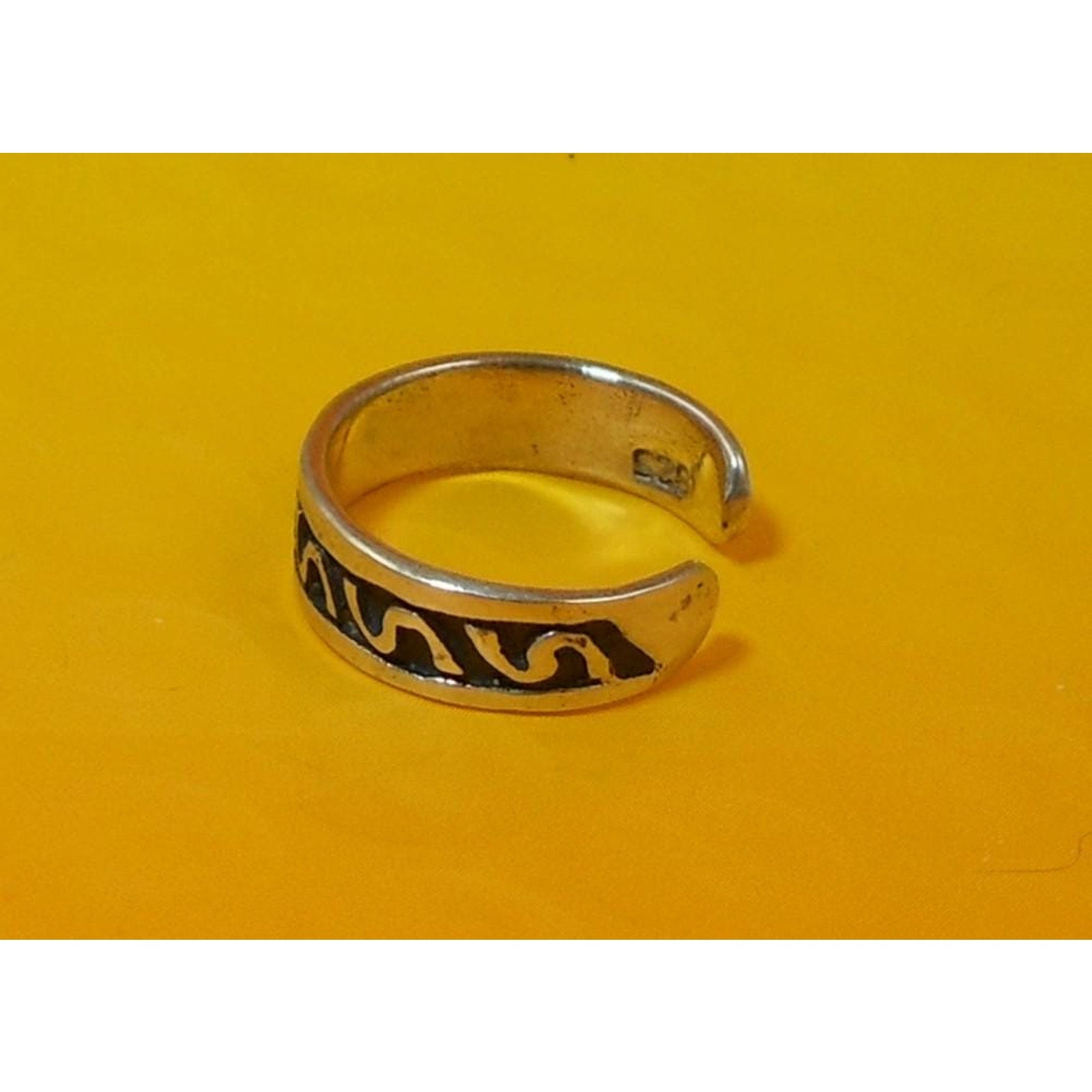 Vintage Sterling Silver Tribal Celtic Toe Ring - Boho Foot Jewelry  NOS Thailand