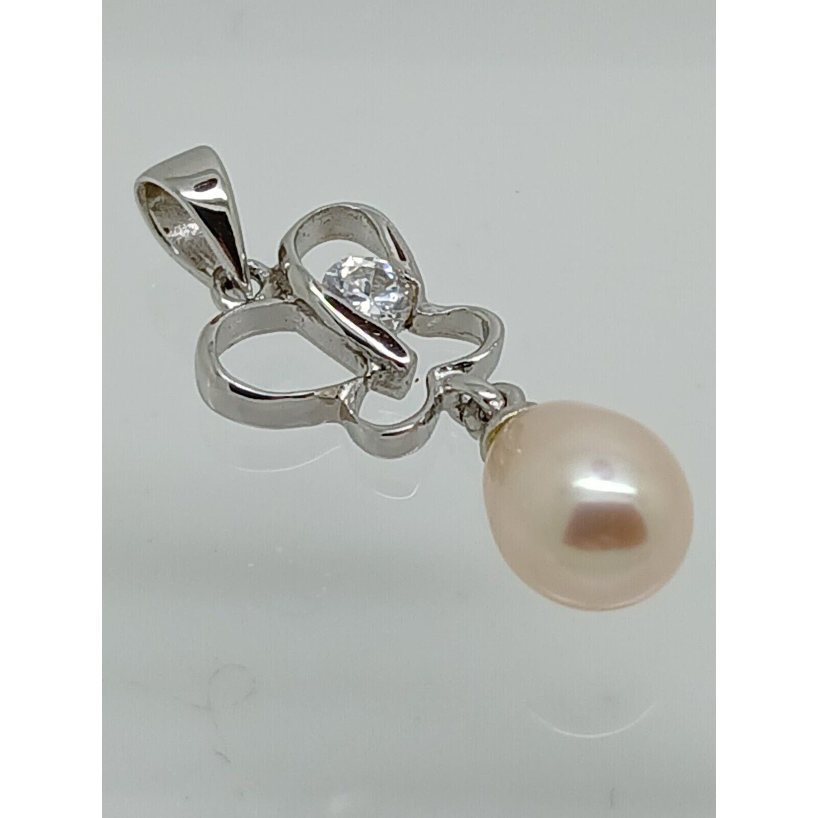 Thailand Sterling Silver Sim Diamond Pearl Butterfly Pendant Necklace Gift Boxed - HoneyThomas.com