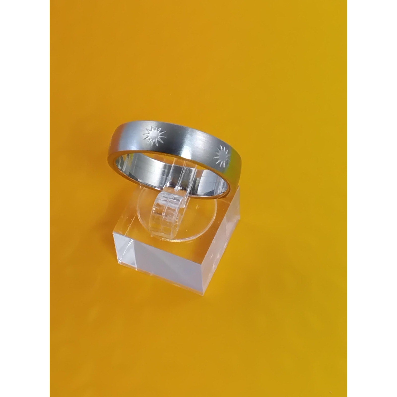 Elegant Vintage Handcrafted Stainless Steel Starburst Ring Size 12.25 - 6.2 grams -New-Old-Stock 6mm Wide - 2mm Thick