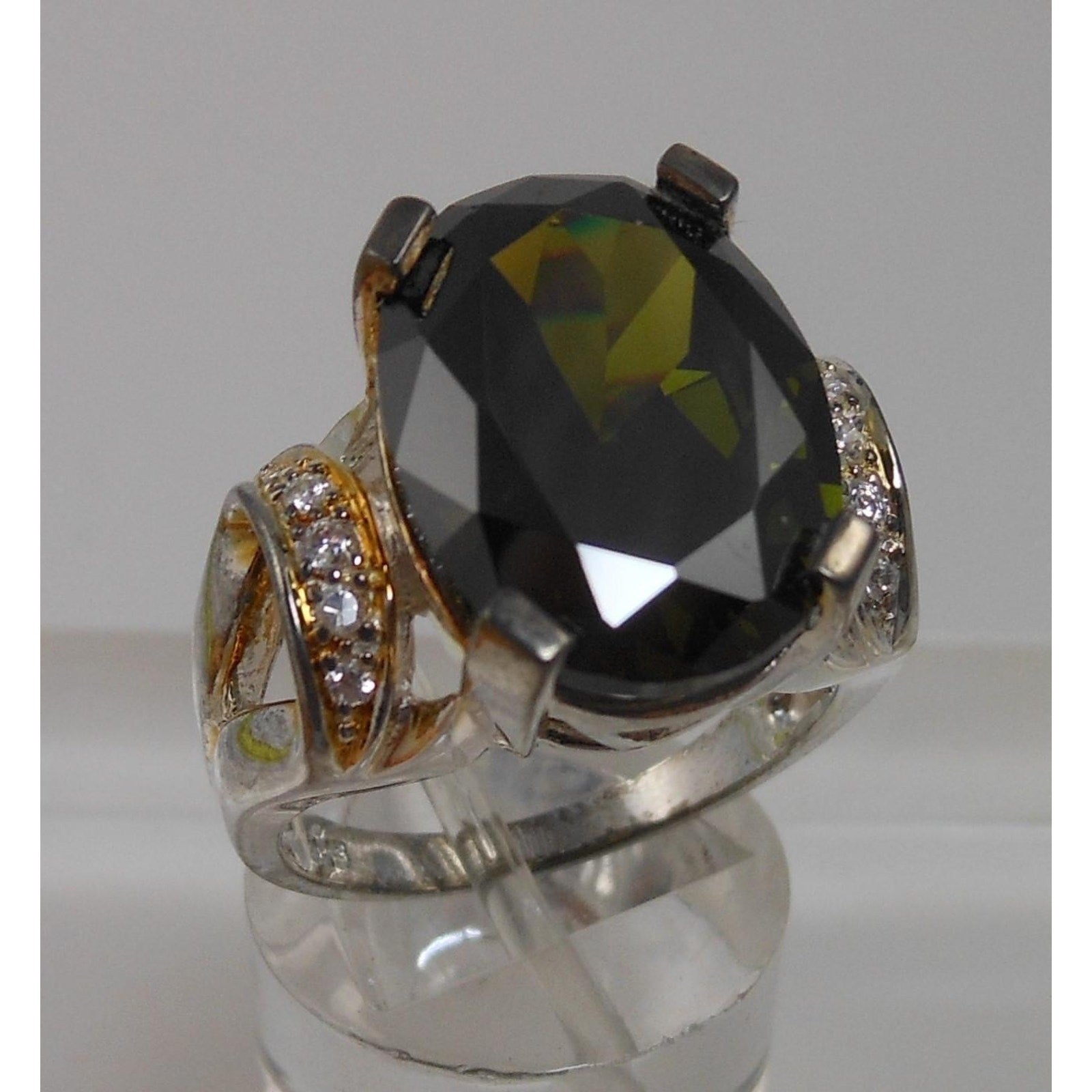 Vintage 1990's Sterling Silver Dark Green CZ Cocktail Statement Ring Size 8 - HoneyThomas.com