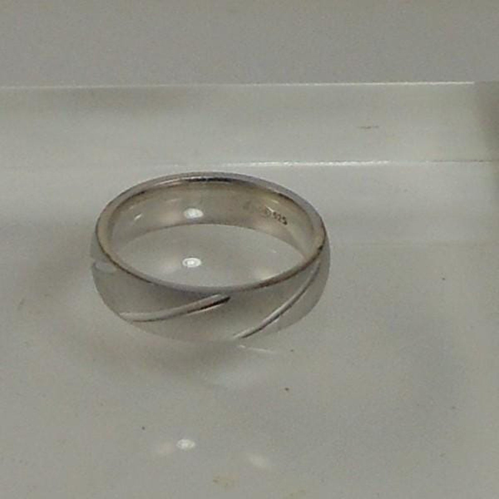 Handcrafted Diamond-Cut Wedding Band Ring | Vintage 925 Silver | Size 9.5 | 6.5g - HoneyThomas.com