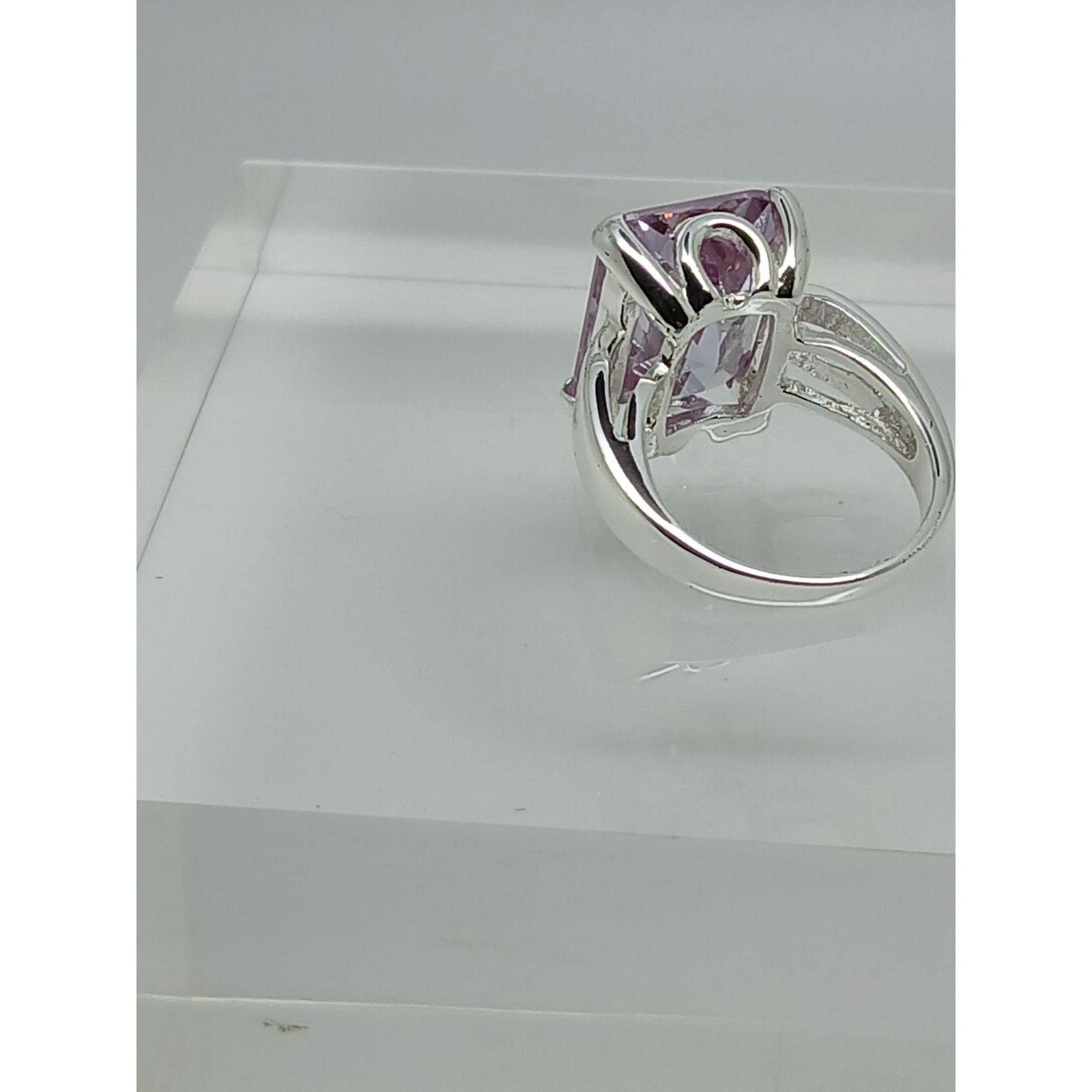 1990's Glamour Vintage 925 Sterling Silver CZ Ring Pink-Lilac Ice Stone Size 6 - HoneyThomas.com