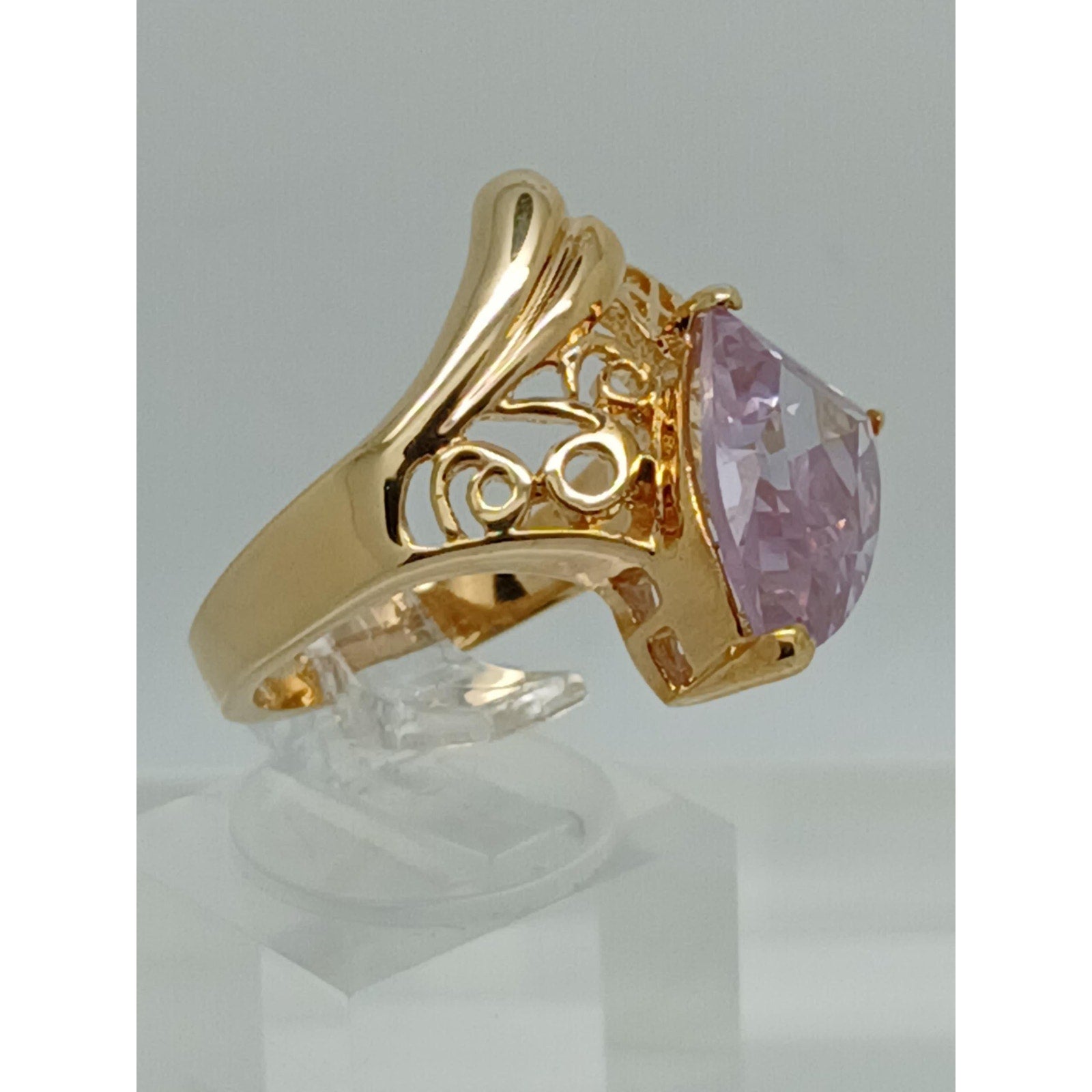 Vintage Gold EP Light Amethyst Sim Diamond 90's Bold CZ Cocktail Ring Size 8