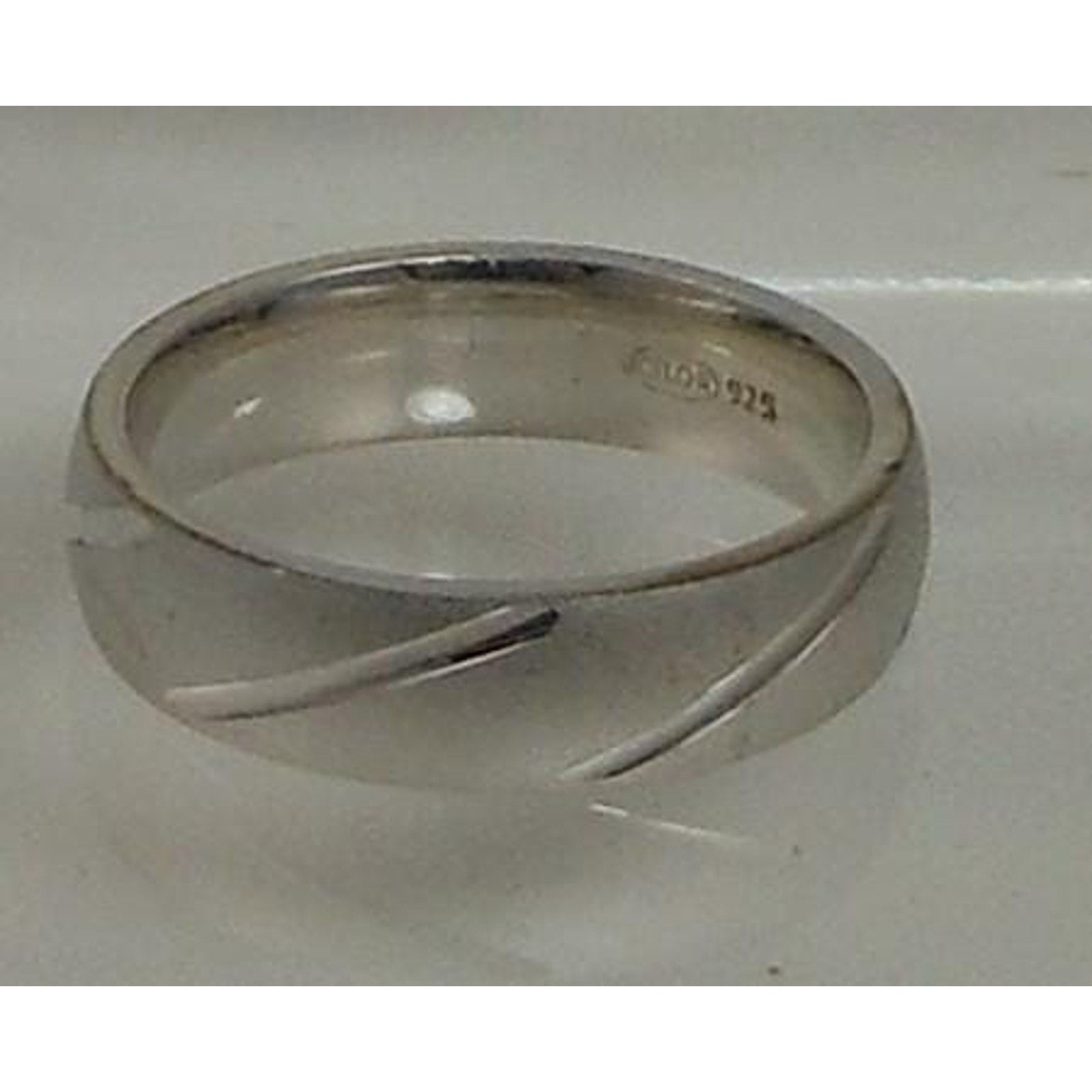 Handcrafted Diamond-Cut Wedding Band Ring | Vintage 925 Silver | Size 9.5 | 6.5g - HoneyThomas.com