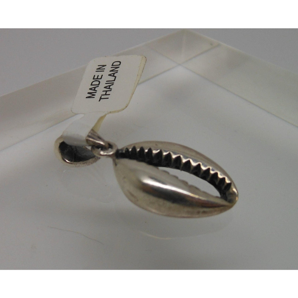 Vintage 1990's Sterling Silver Cowrie Shell Pendant Necklace Beach Seashell NWT - HoneyThomas.com