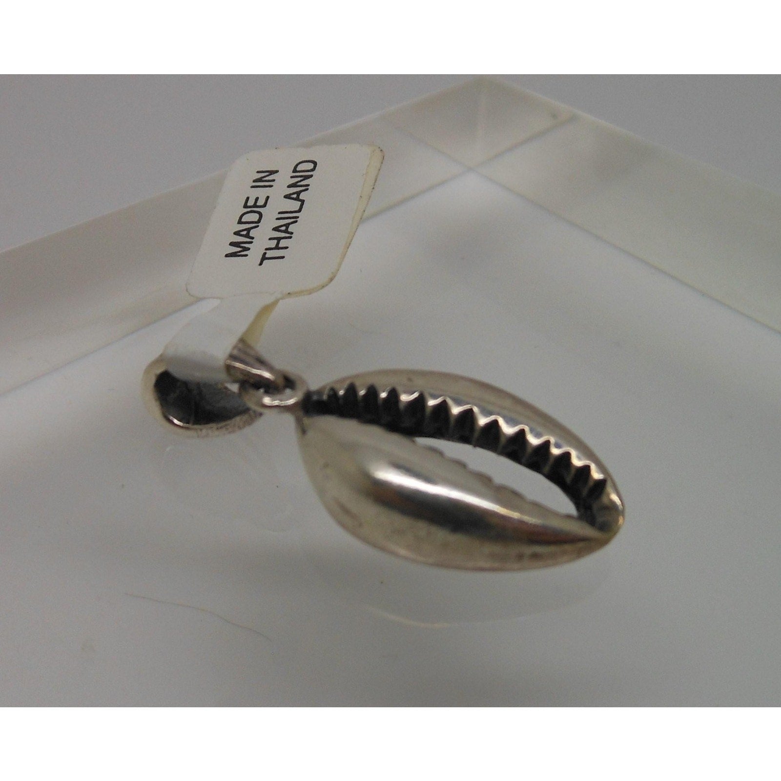 Vintage 1990's Sterling Silver Cowrie Shell Pendant Necklace Beach Seashell NWT - HoneyThomas.com