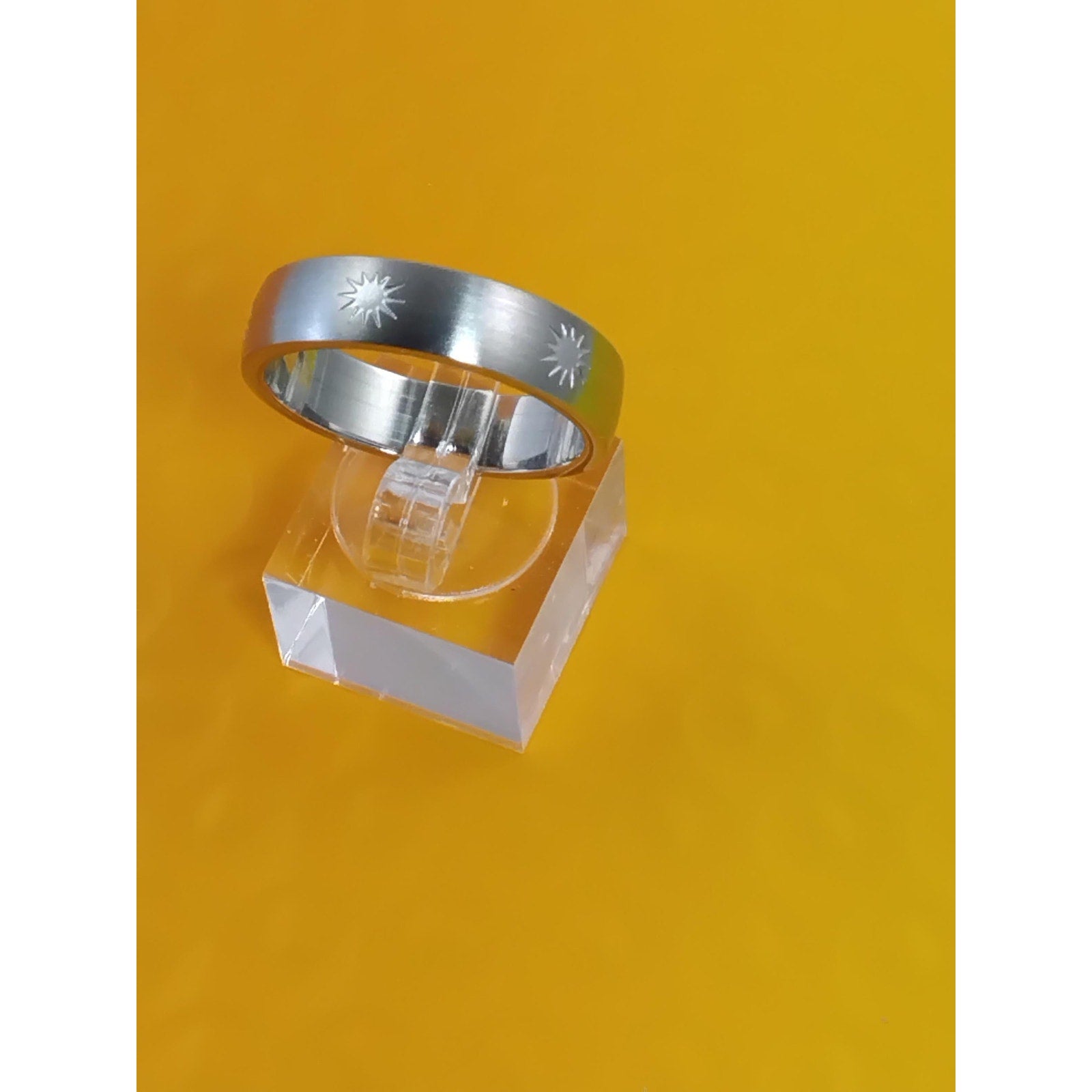 Elegant Vintage Handcrafted Stainless Steel Starburst Ring Size 12.25 - 6.2 grams -New-Old-Stock 6mm Wide - 2mm Thick