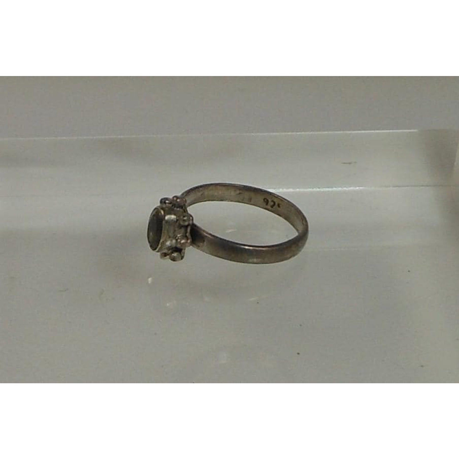 Handcrafted Gemstone Sterling Silver Ring - Vintage Bali Style - Size 6 - 2.1g -