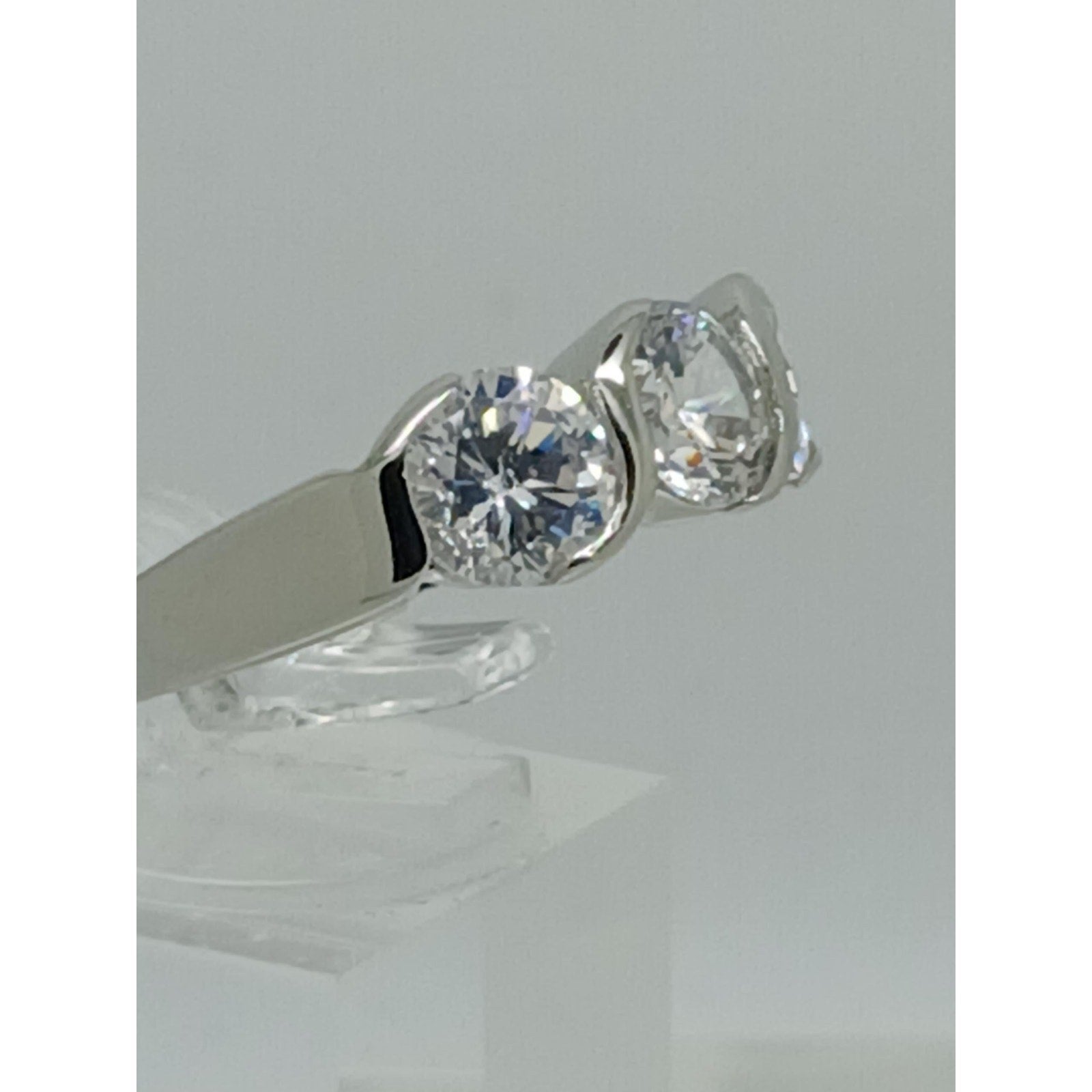 Vintage 3CT 3-Stone Simulated Diamond CZ Engagement Wedding Band Ring Size 7 NOS - HoneyThomas.com