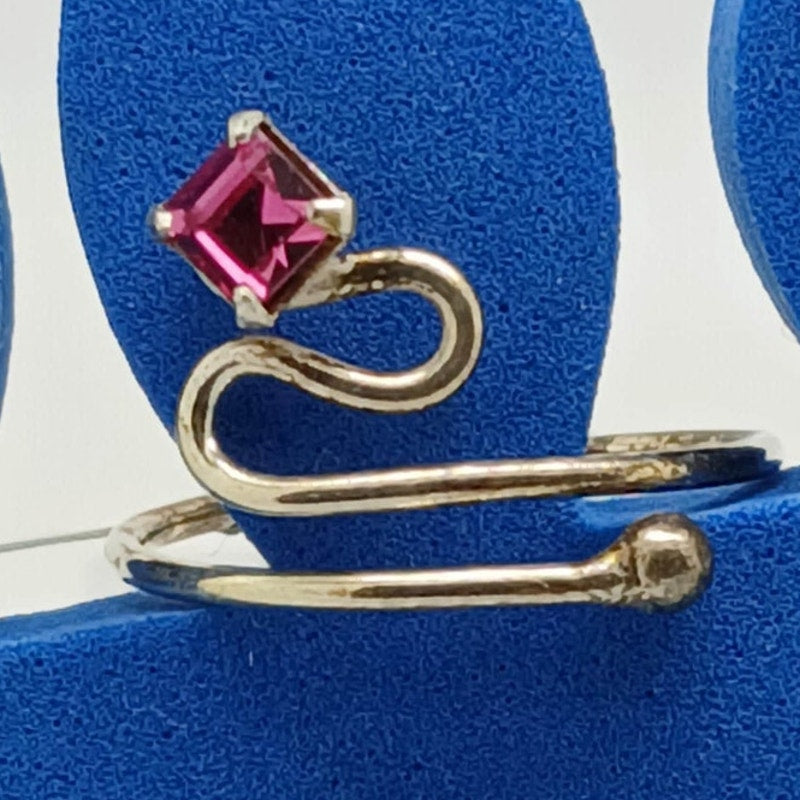 Sterling Silver Pretty Pink Crystal Rhinestone Toe Ring Adjustable Size Gift Box