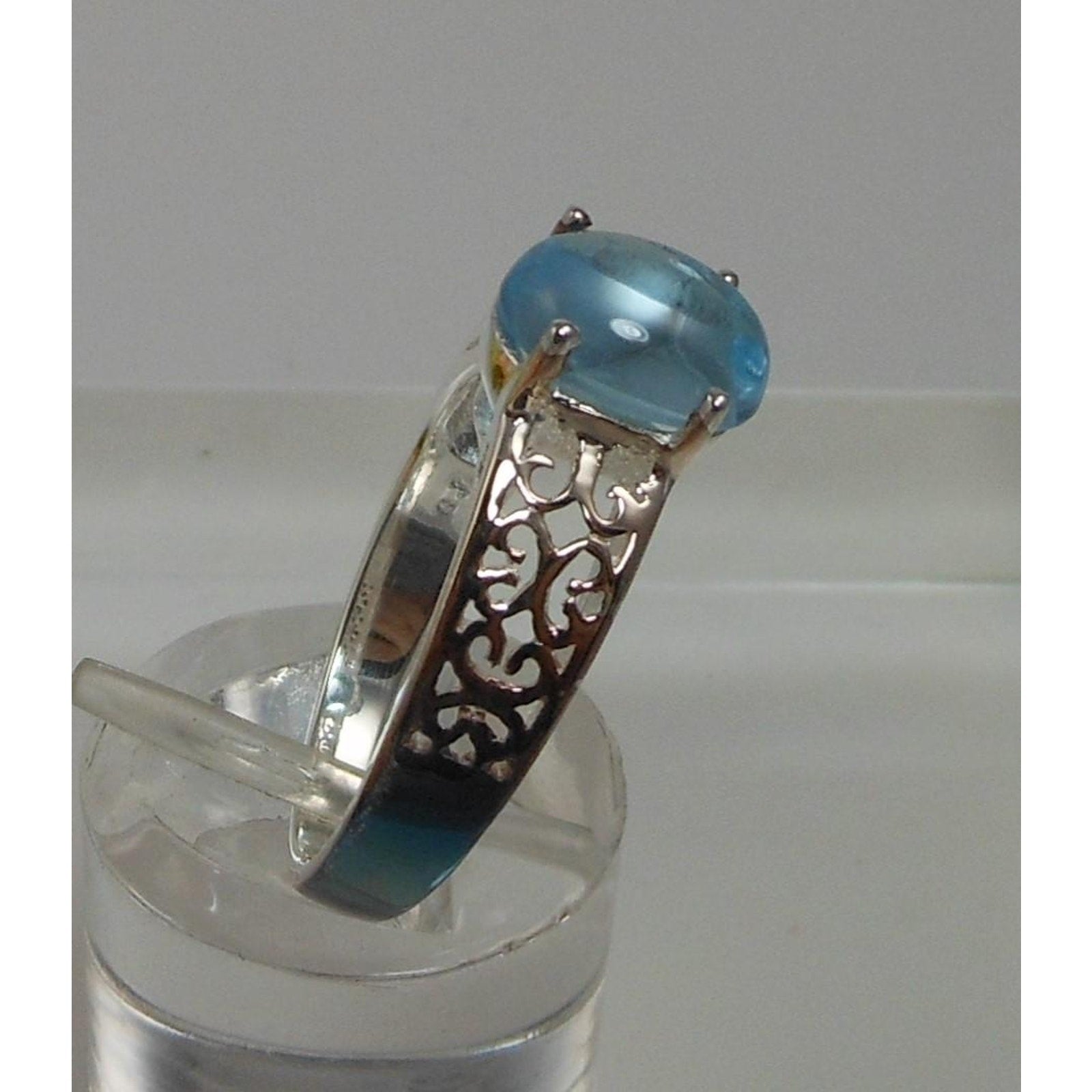 Elegant Sterling Silver Filigree Ring with Blue Topaz Gemstone - Vintage Size 7 - HoneyThomas.com