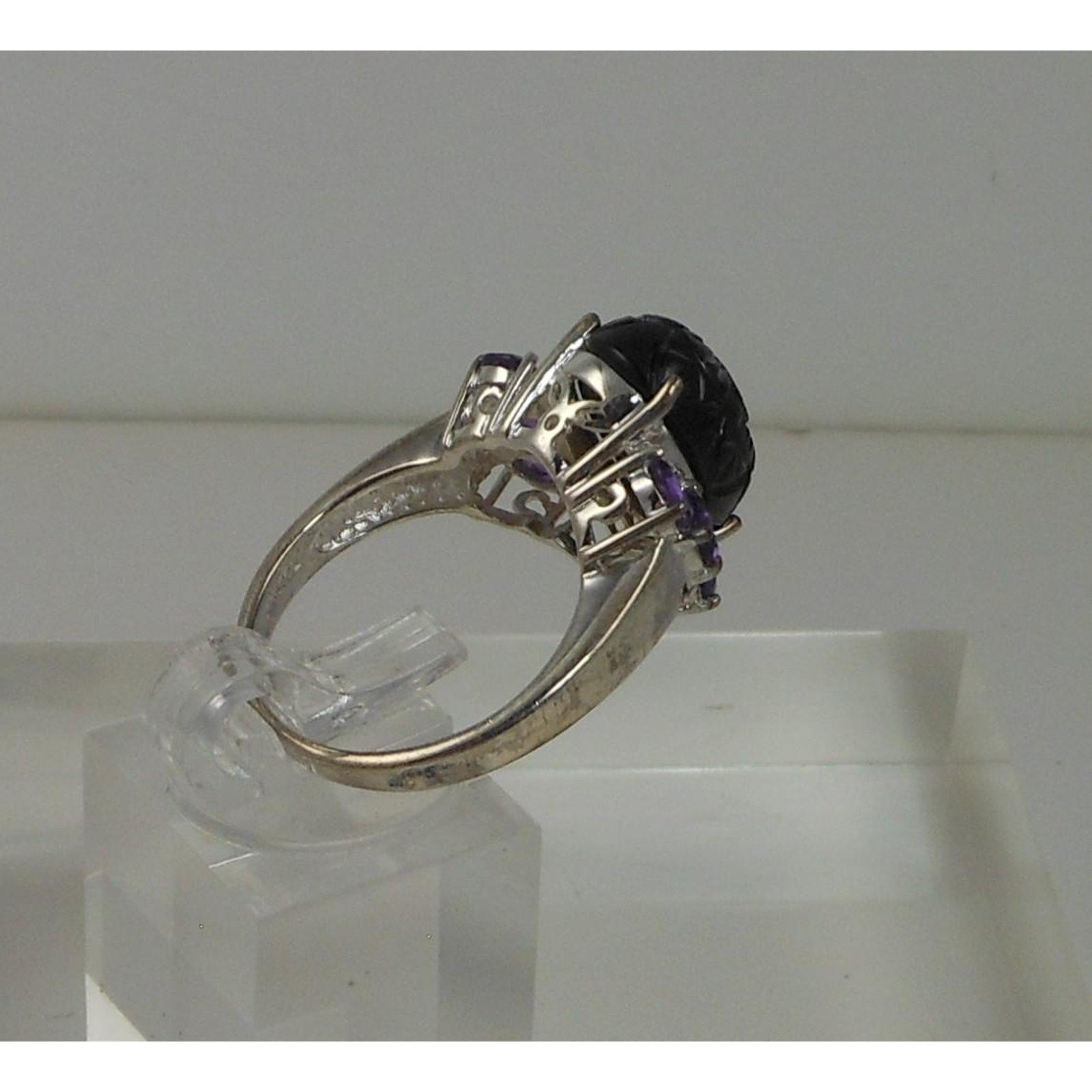 Handcrafted Sterling Silver Ring with Natural Amethyst Chalcedony Size 8 5.7gram - HoneyThomas.com