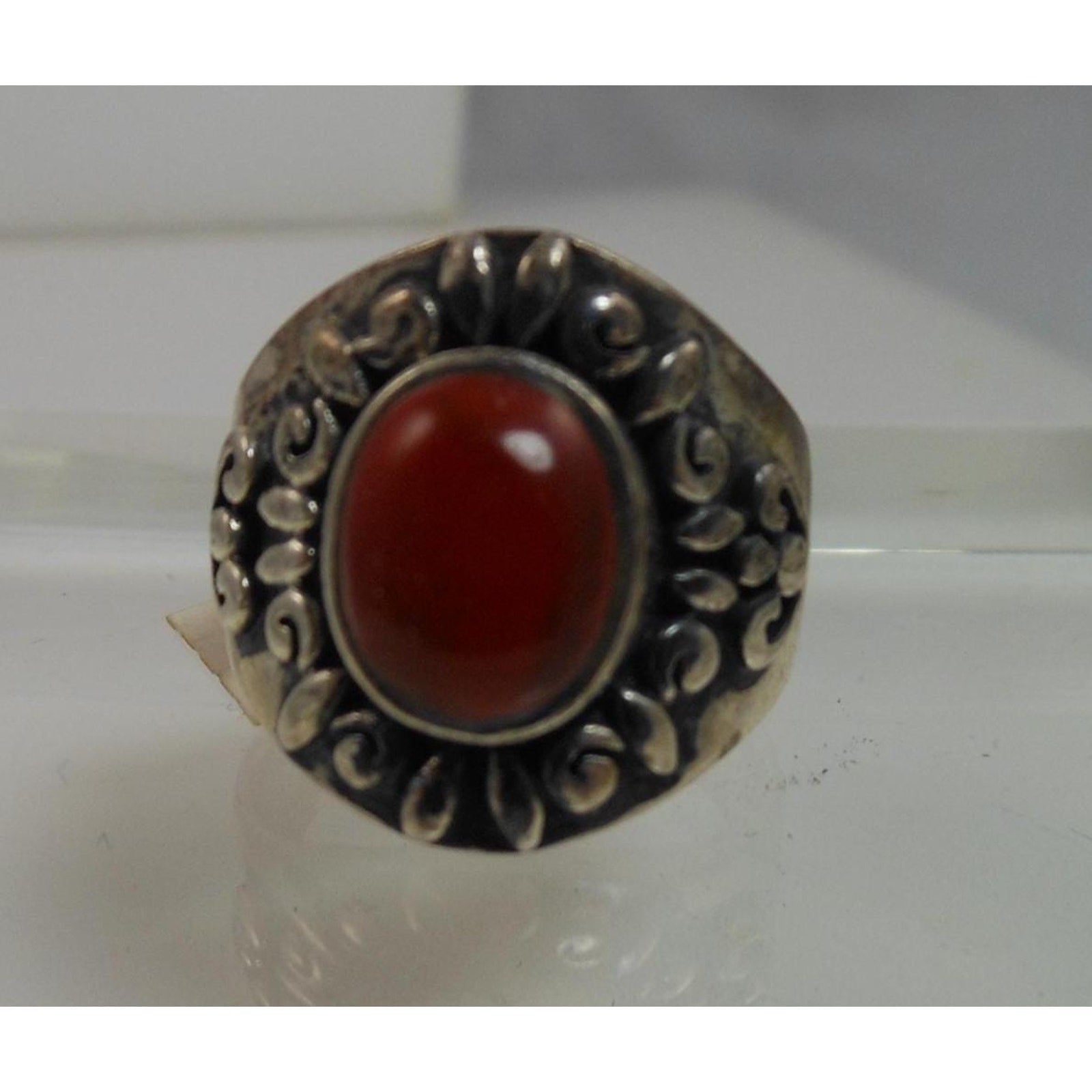 Exquisite Vintage 1990's Sterling Silver Carnelian Cigar Band Ring - Size 7.5 - HoneyThomas.com