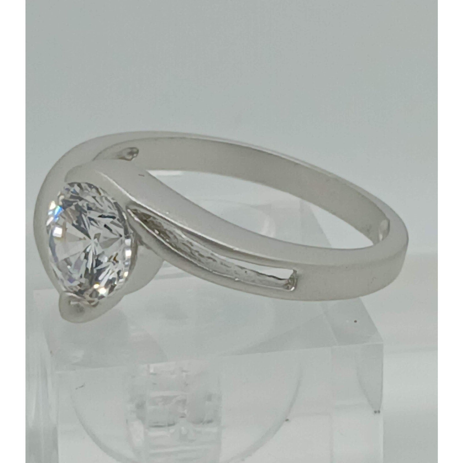 Vintage 1990s White Gold EP Band Satin Finish Solitaire Ring Size 9 Rare New - HoneyThomas.com