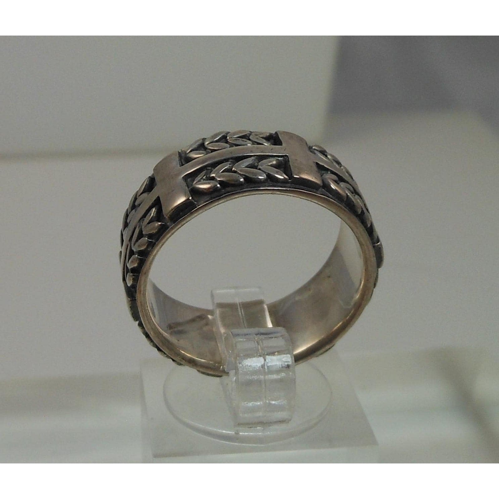 1990s Oxidized Sterling Silver Celtic Weave Cross Ring Rare Vintage Band Size 8