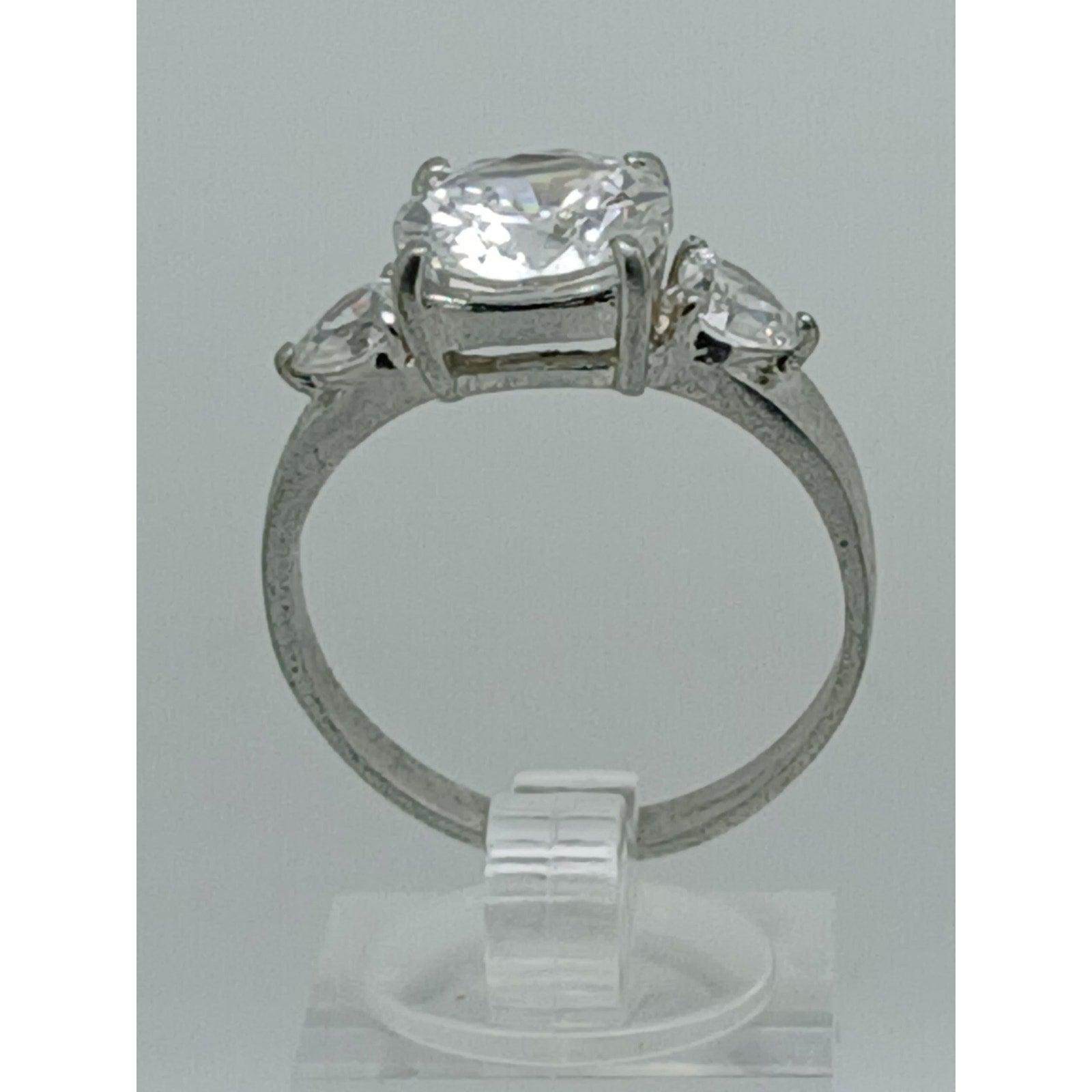 Vintage 5CT White Gold Plated Round Heart Shaped 3-Stone Ring Size 11