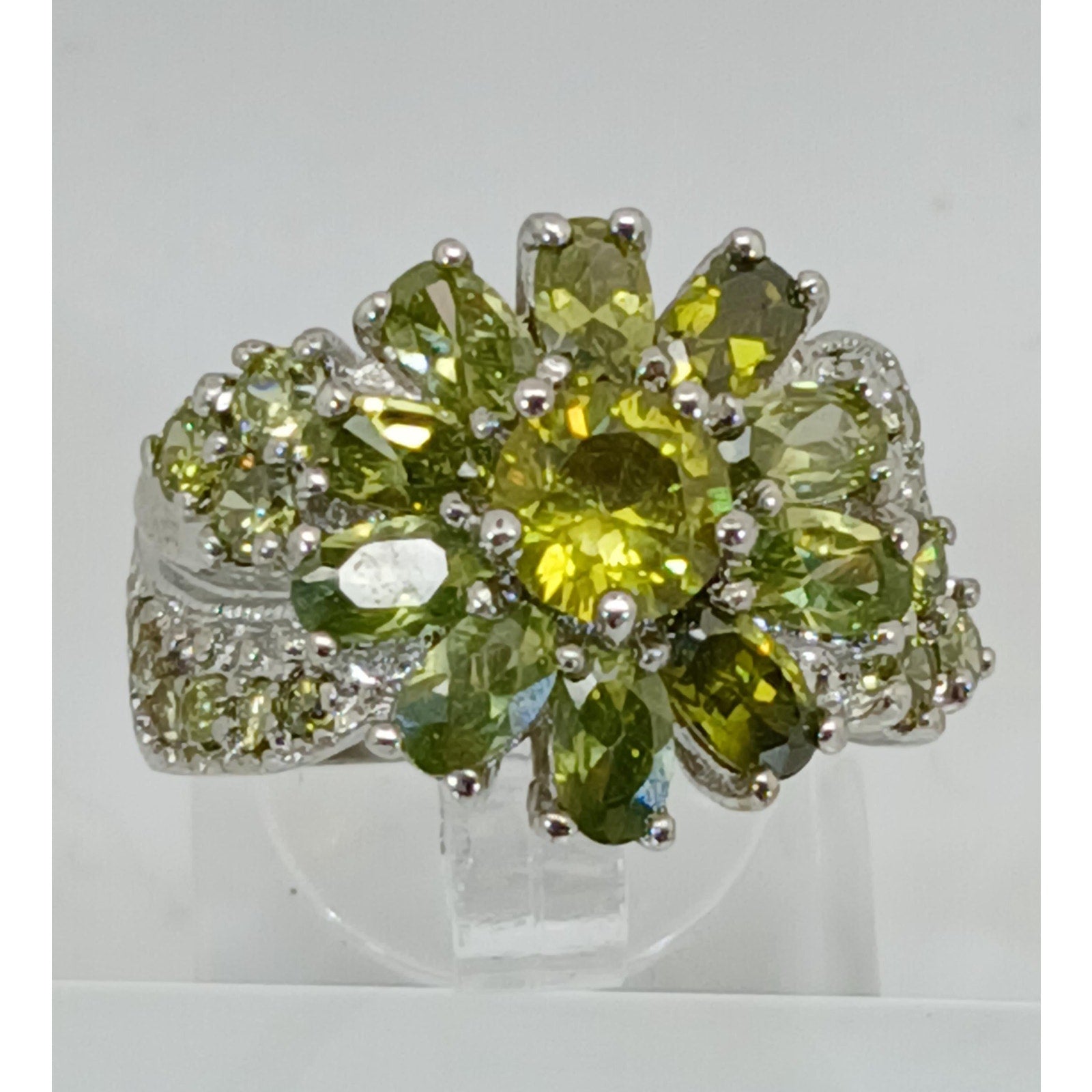 Vintage Ring Size 5.25 Silver Tone White Gold GP Lemon Olivine CZ Floral Cluster