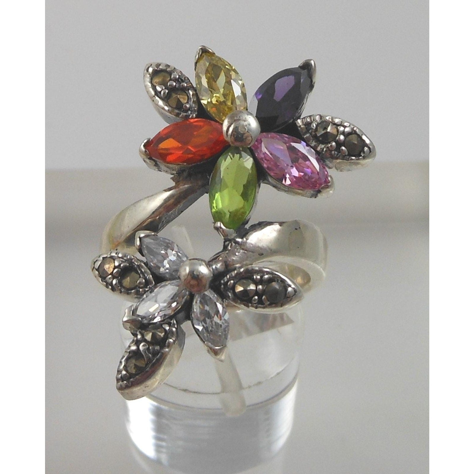 Artistc Vintage 1990's Sterling Silver Flower Bypass Ring Thailand Size 8 - HoneyThomas.com